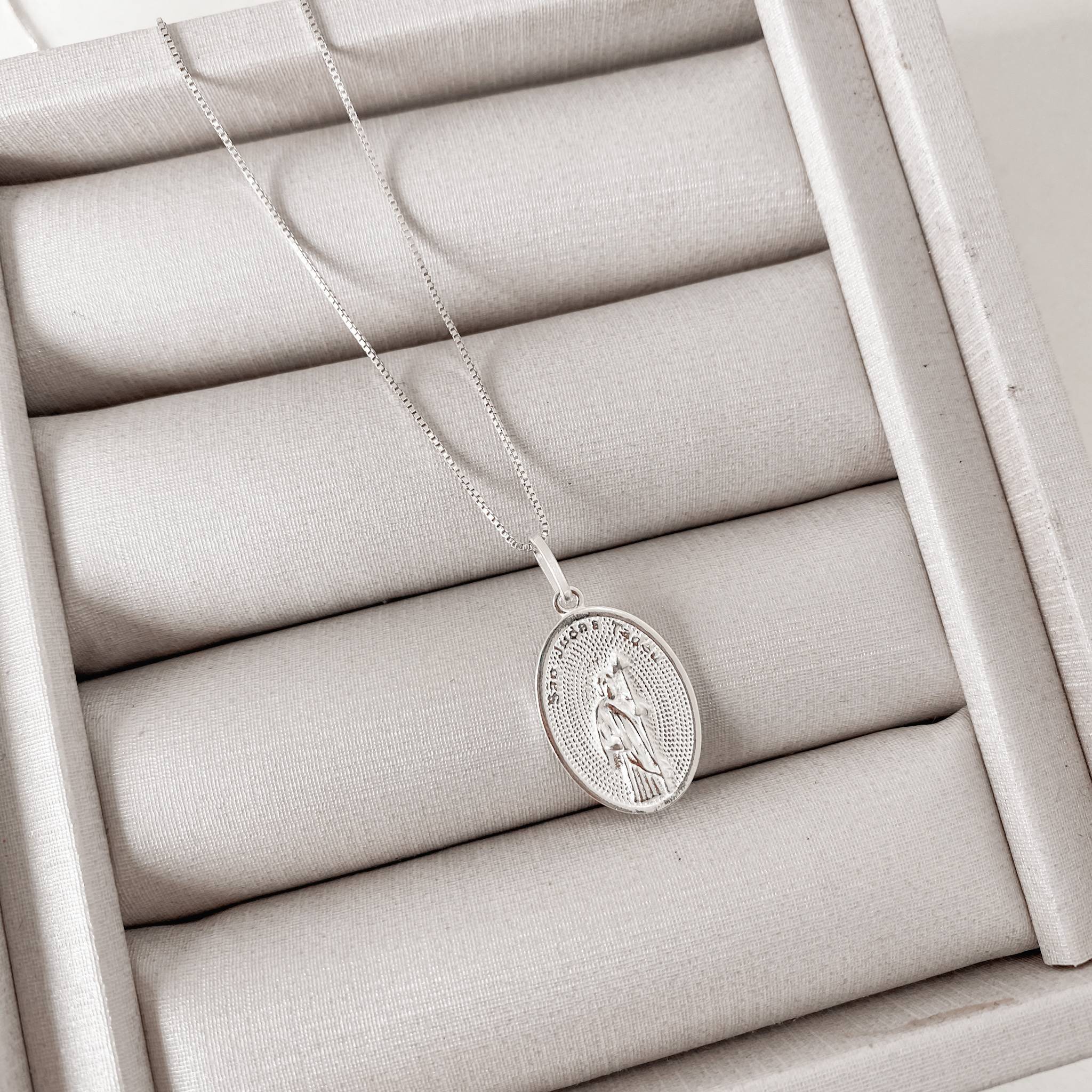 Imagem Secundária Colar pingente medalha São Judas Tadeu 20mm 45cm