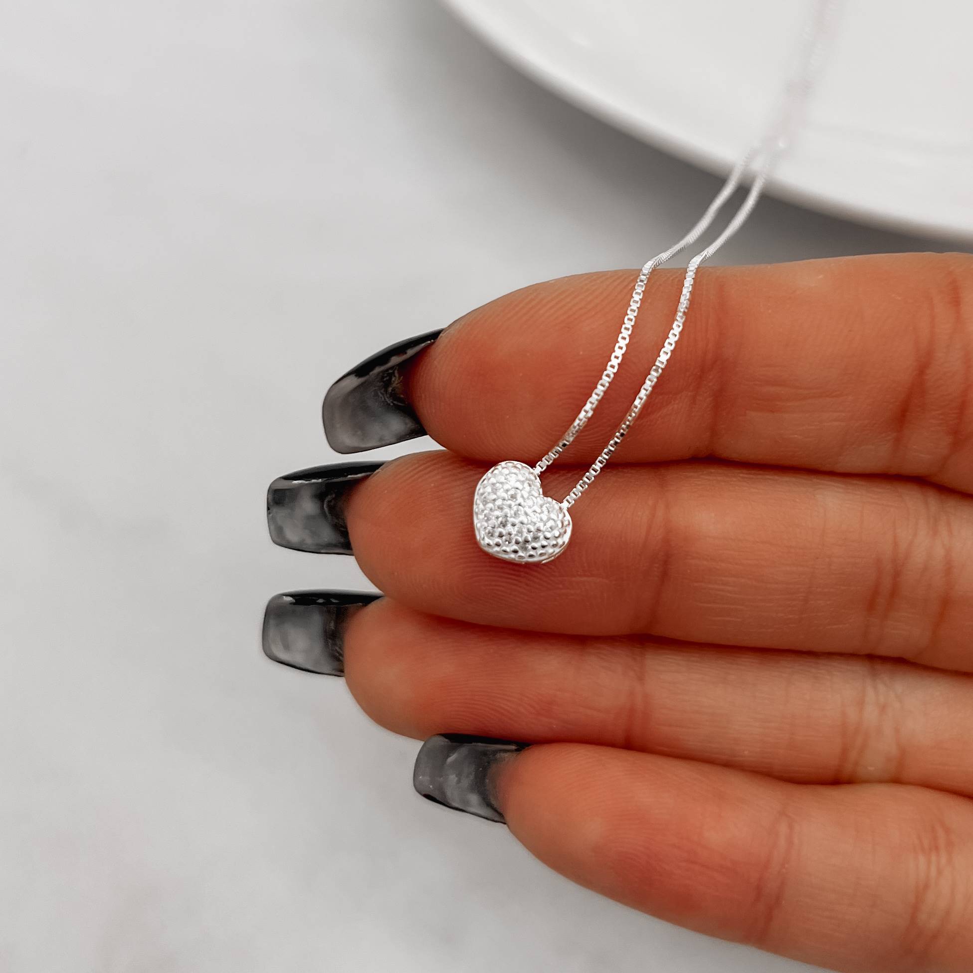 Imagem Secundária Colar coração cravejado cristal passante 10mm 45cm