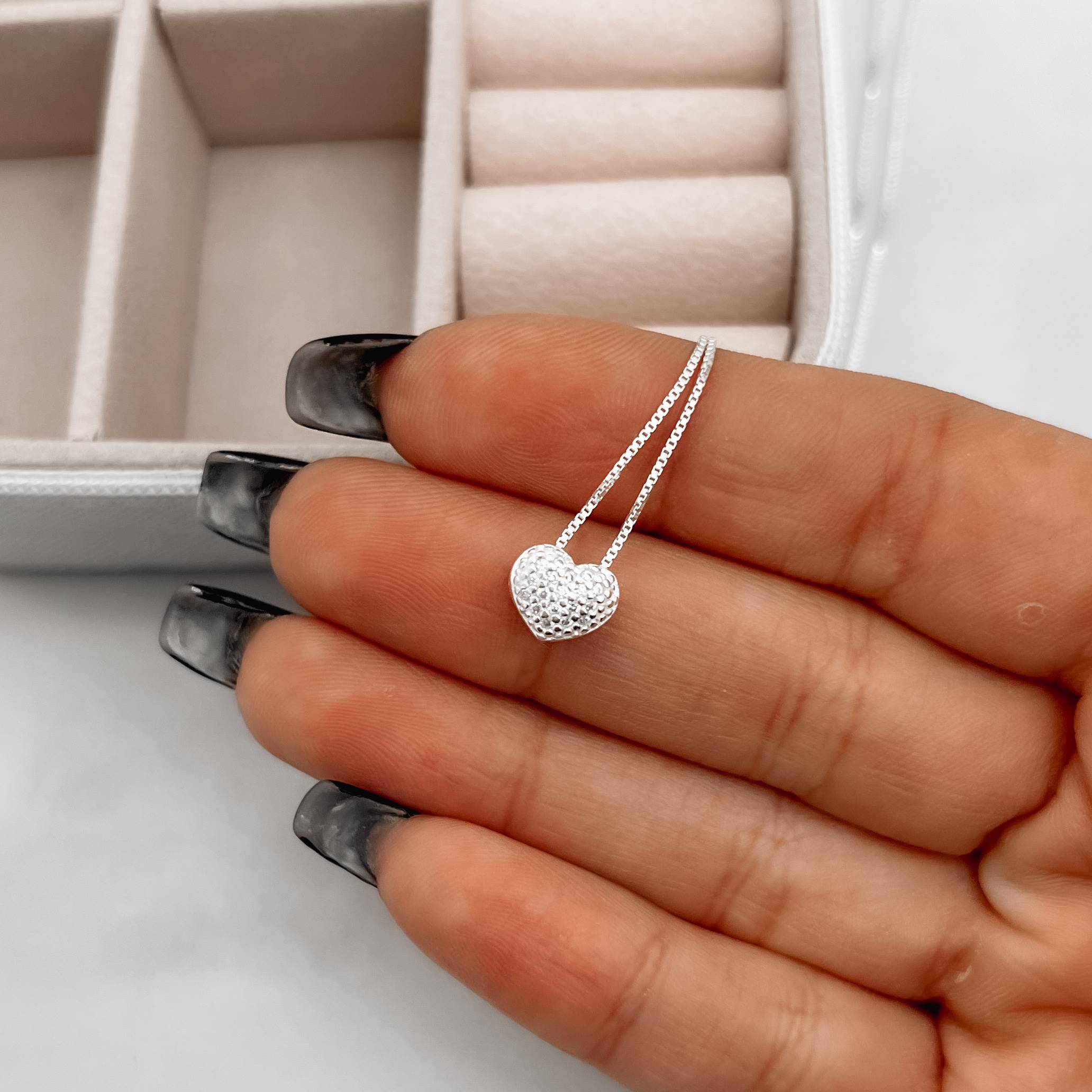 Imagem Secundária Colar coração cravejado 7mm passante 40cm