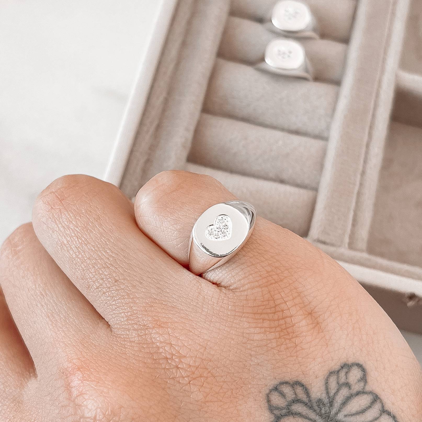 Imagem Anel dedinho coração cravejado