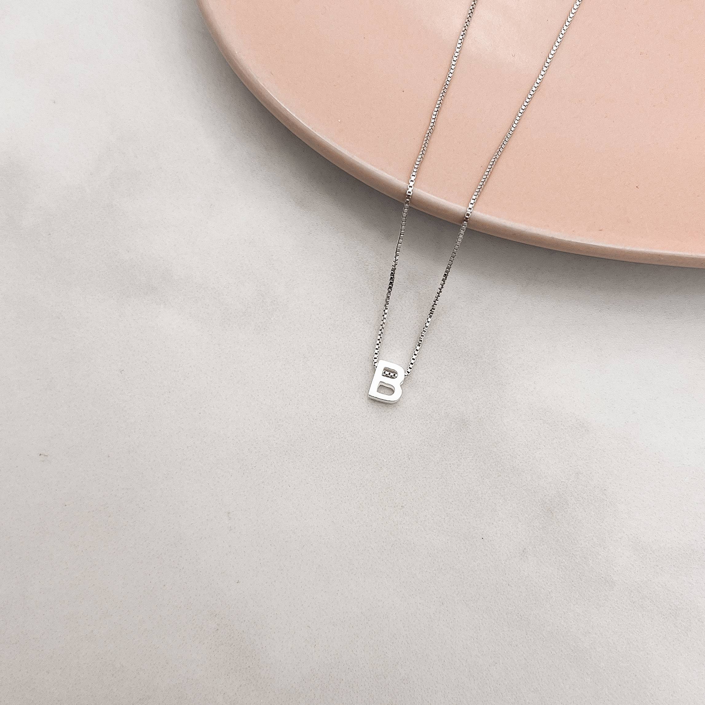 Imagem Secundária Colar letra B 6mm 45cm