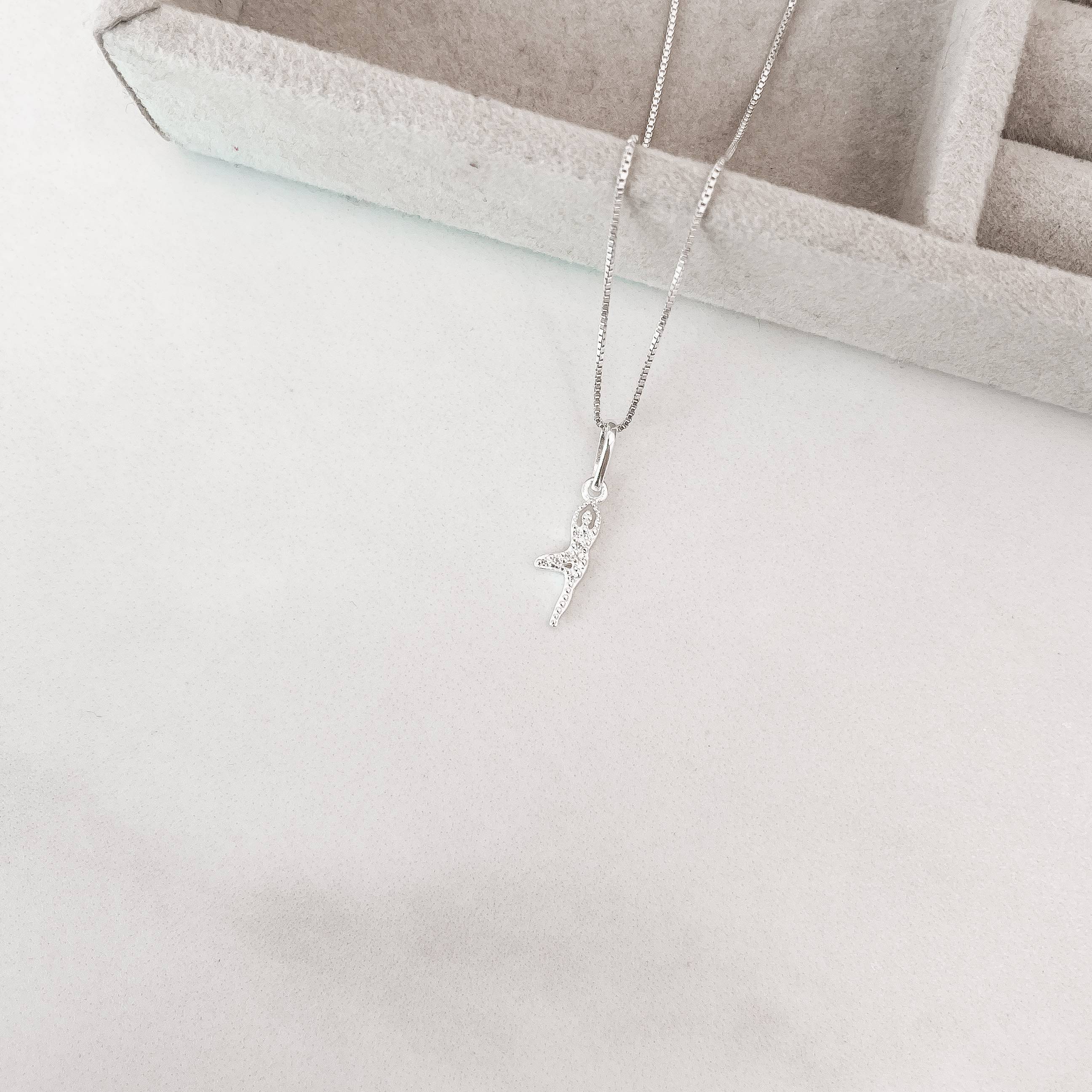 Imagem Colar pingente yoga cravejado 13mm 45cm