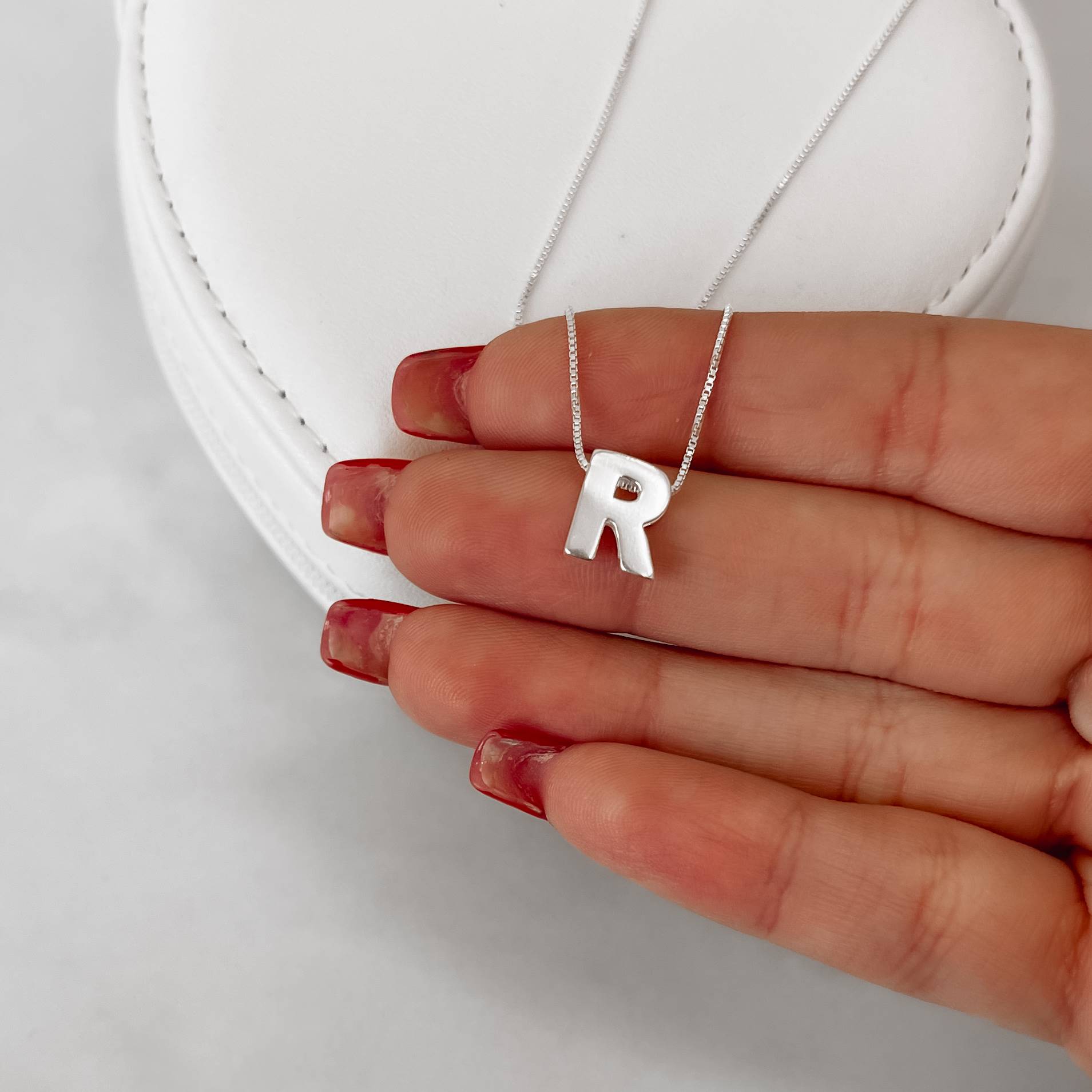 Imagem Colar letra R 9mm 45cm