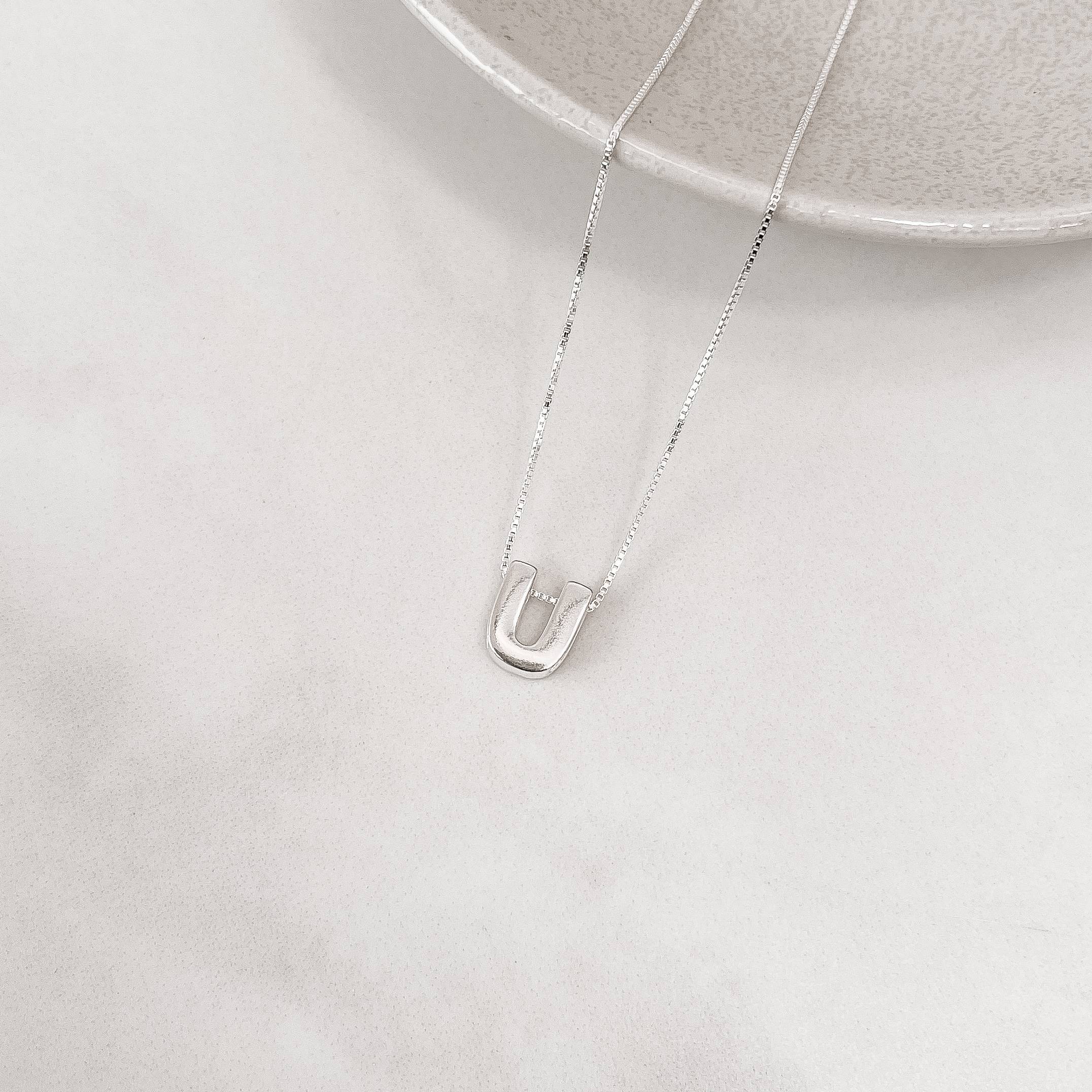 Imagem Colar letra U 9mm 45cm