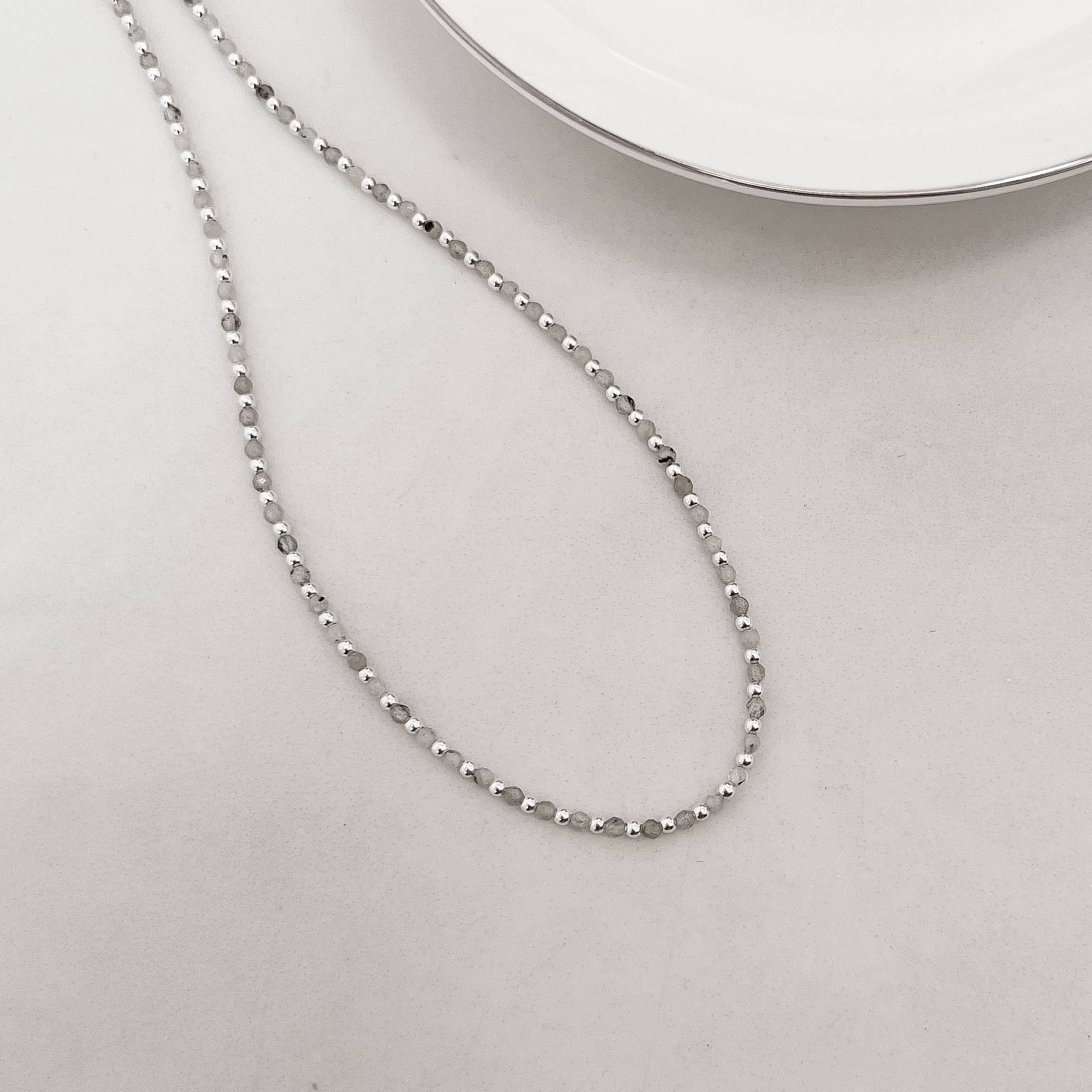 Imagem Secundária Colar pedra labradorita 2mm com bolas 40+5cm