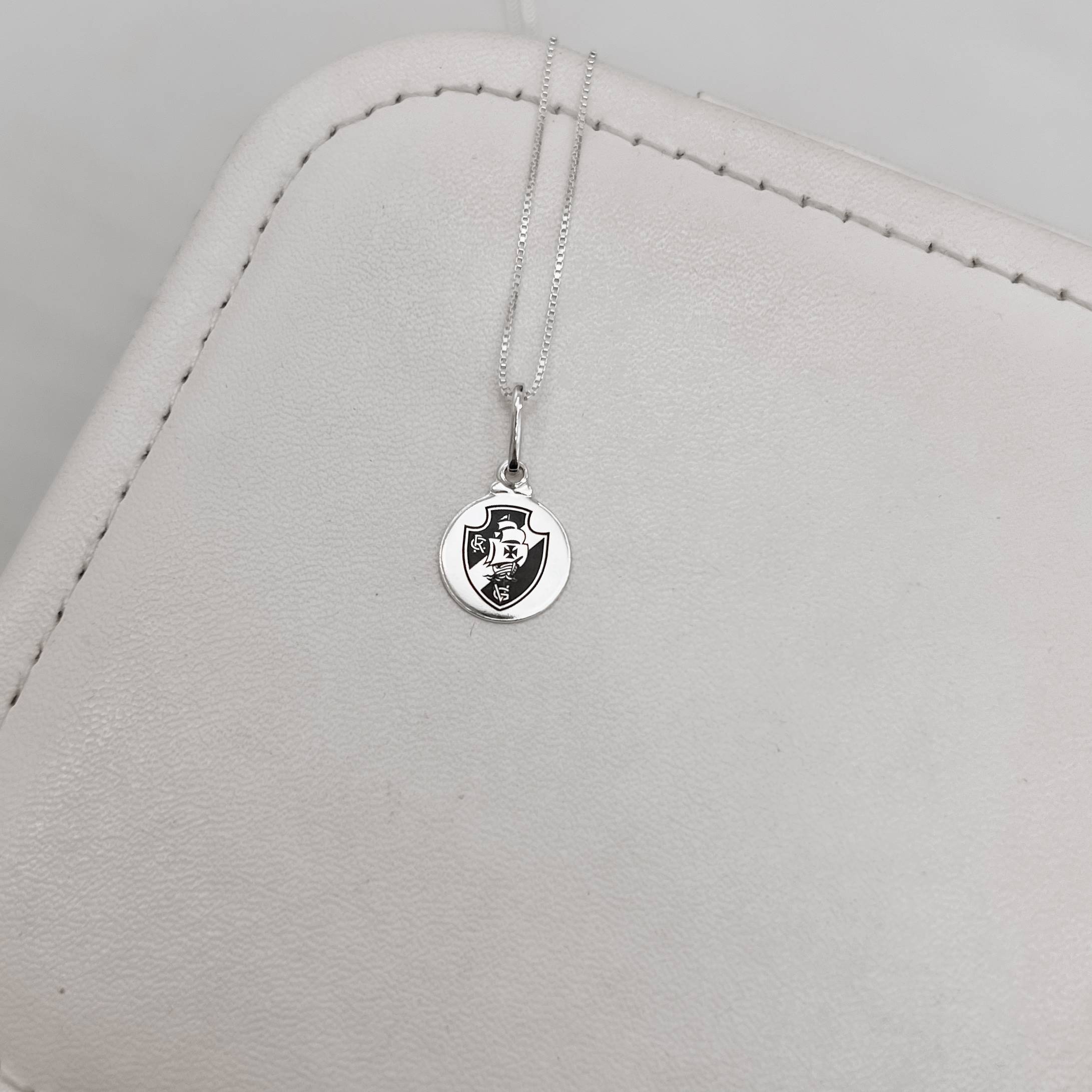 Imagem Secundária Colar pingente medalha time Vasco 12mm 40cm