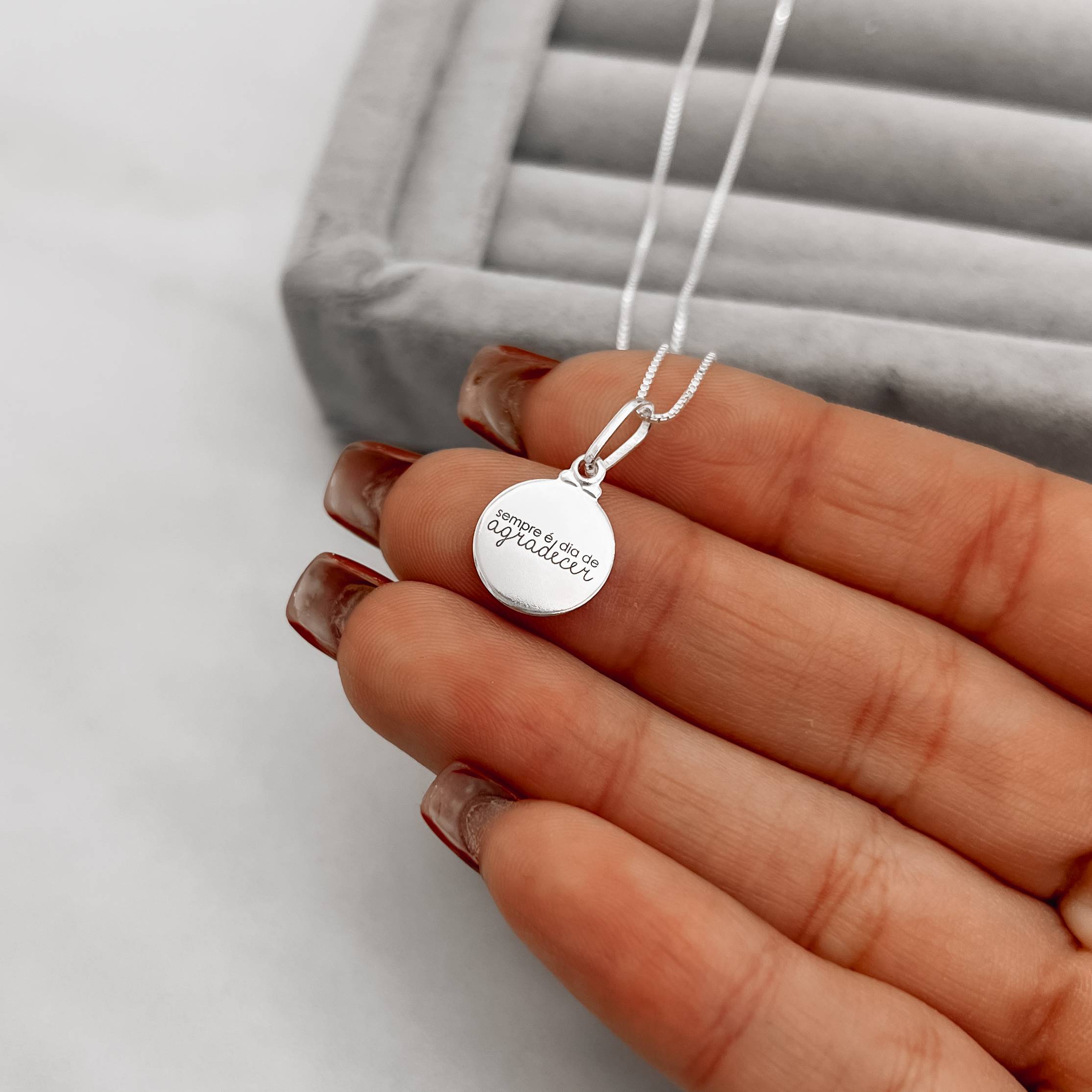 Imagem Secundária Colar pingente medalha sempre é dia de agradecer 12mm 40cm