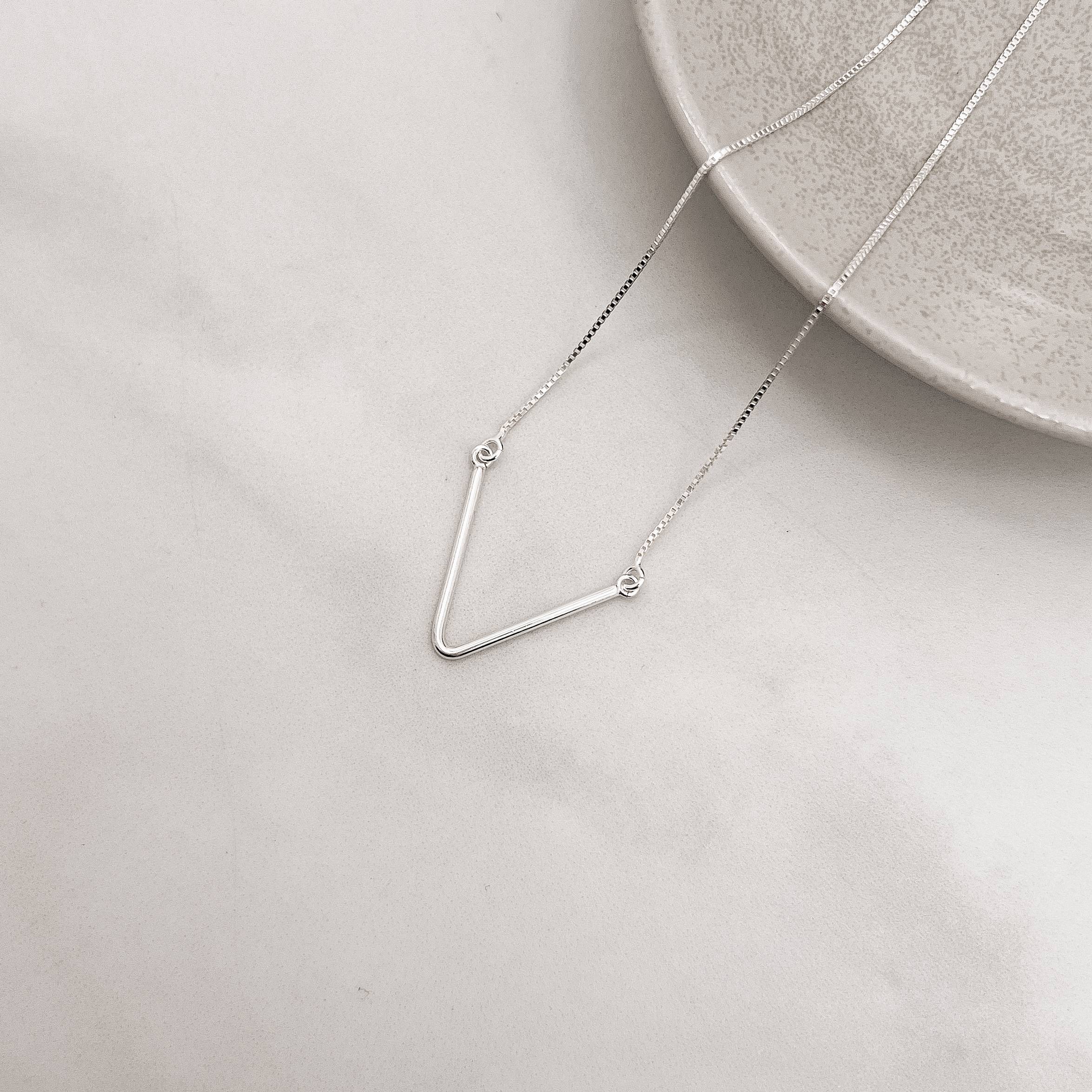 Imagem Colar V 23mm v15 40+5cm