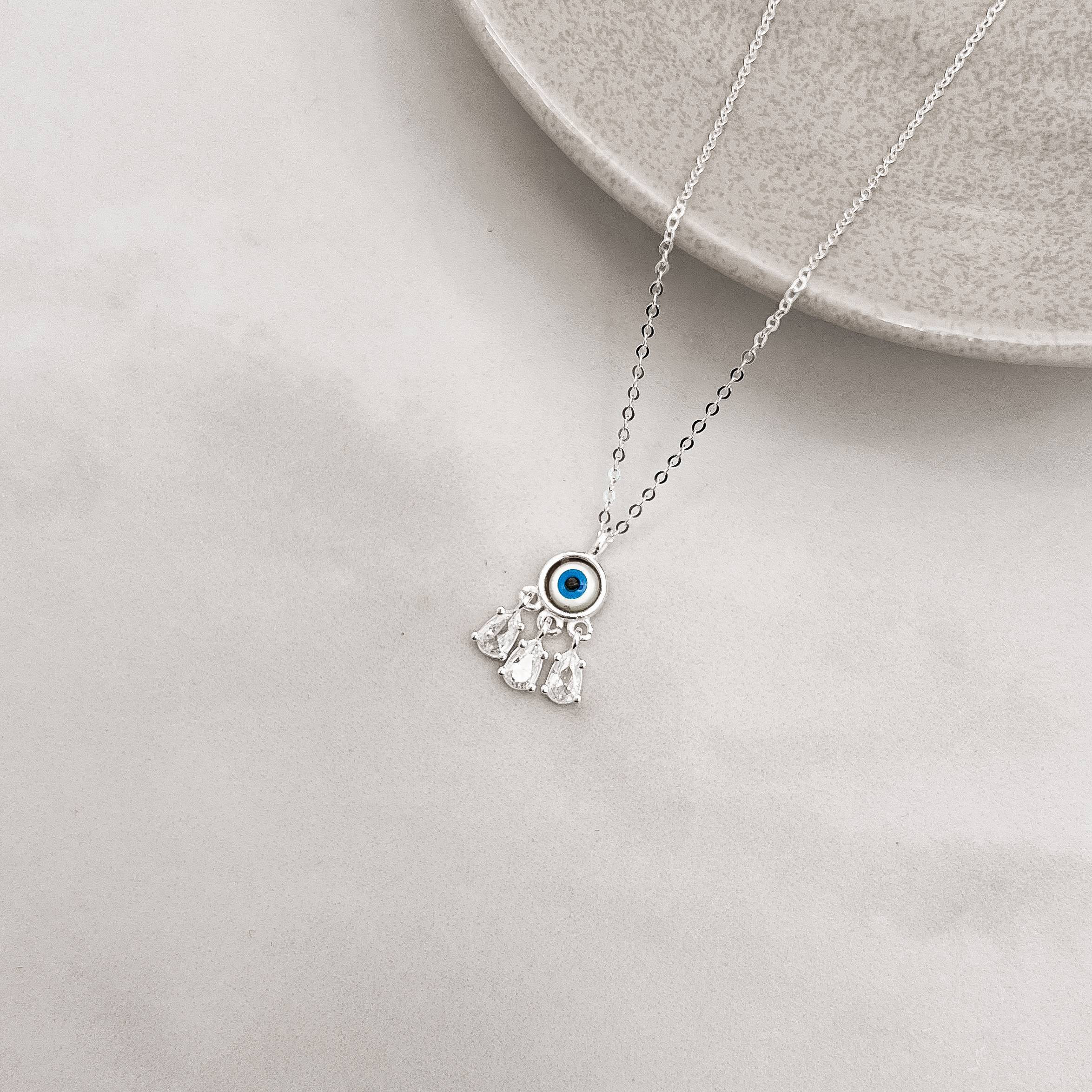 Imagem Secundária Colar pingente olho grego madrepérola com zircônias gota corrente cadeadinho 45cm