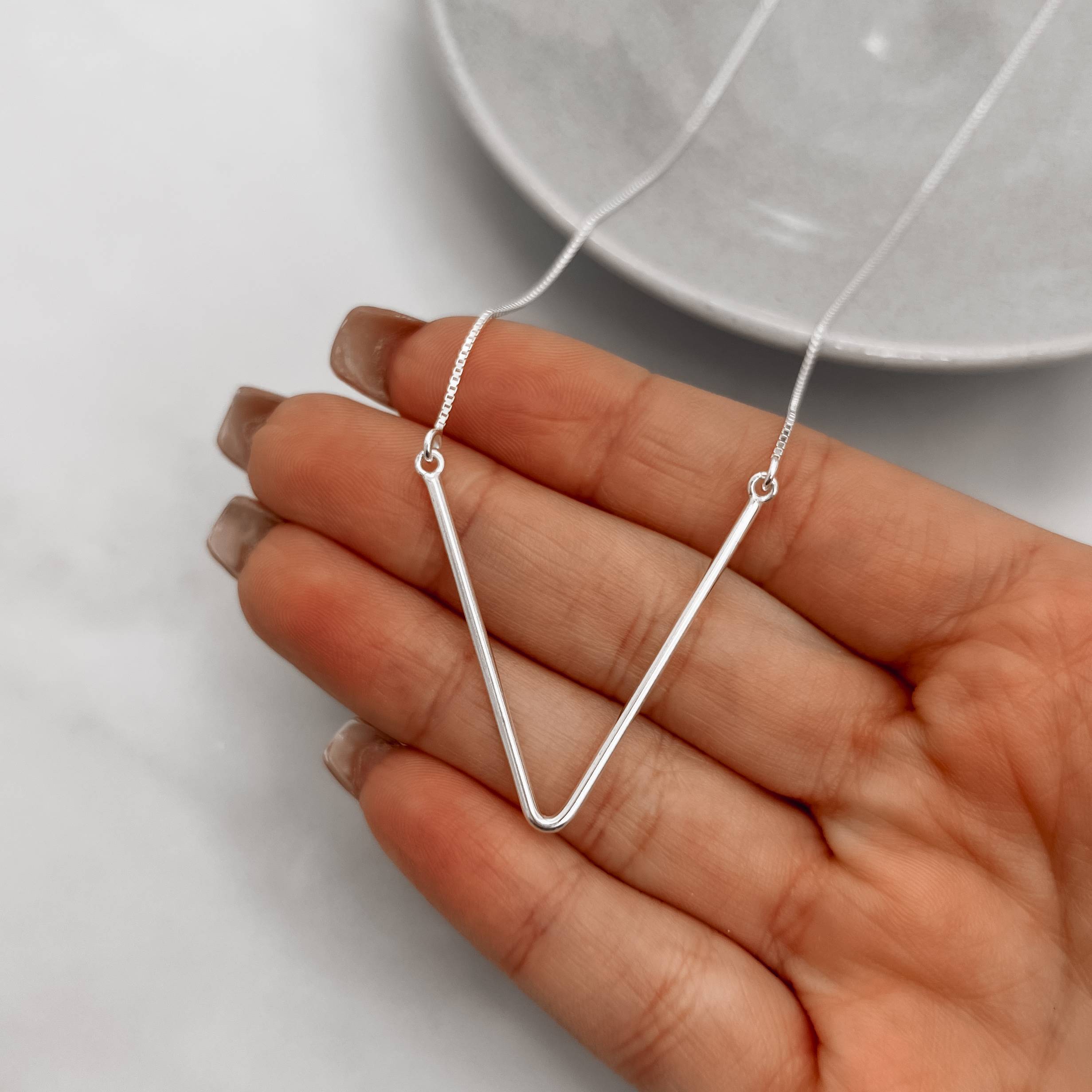 Imagem Colar V 32mm v15 40cm com alongadora