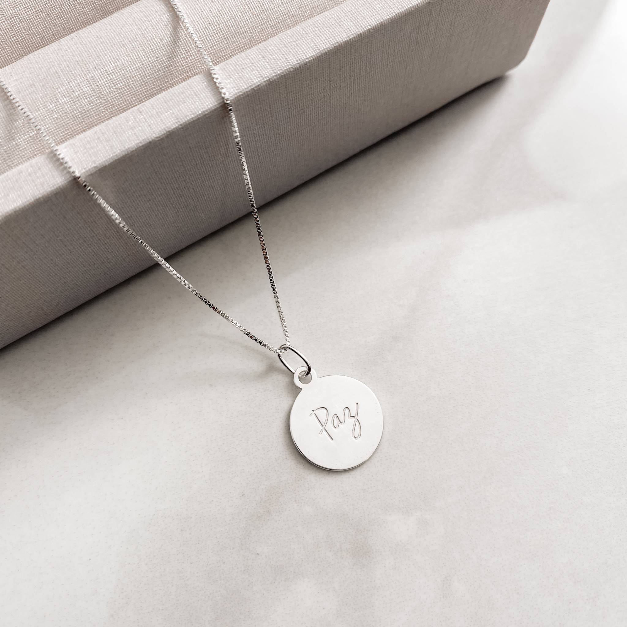 Imagem Colar pingente medalha paz 40cm