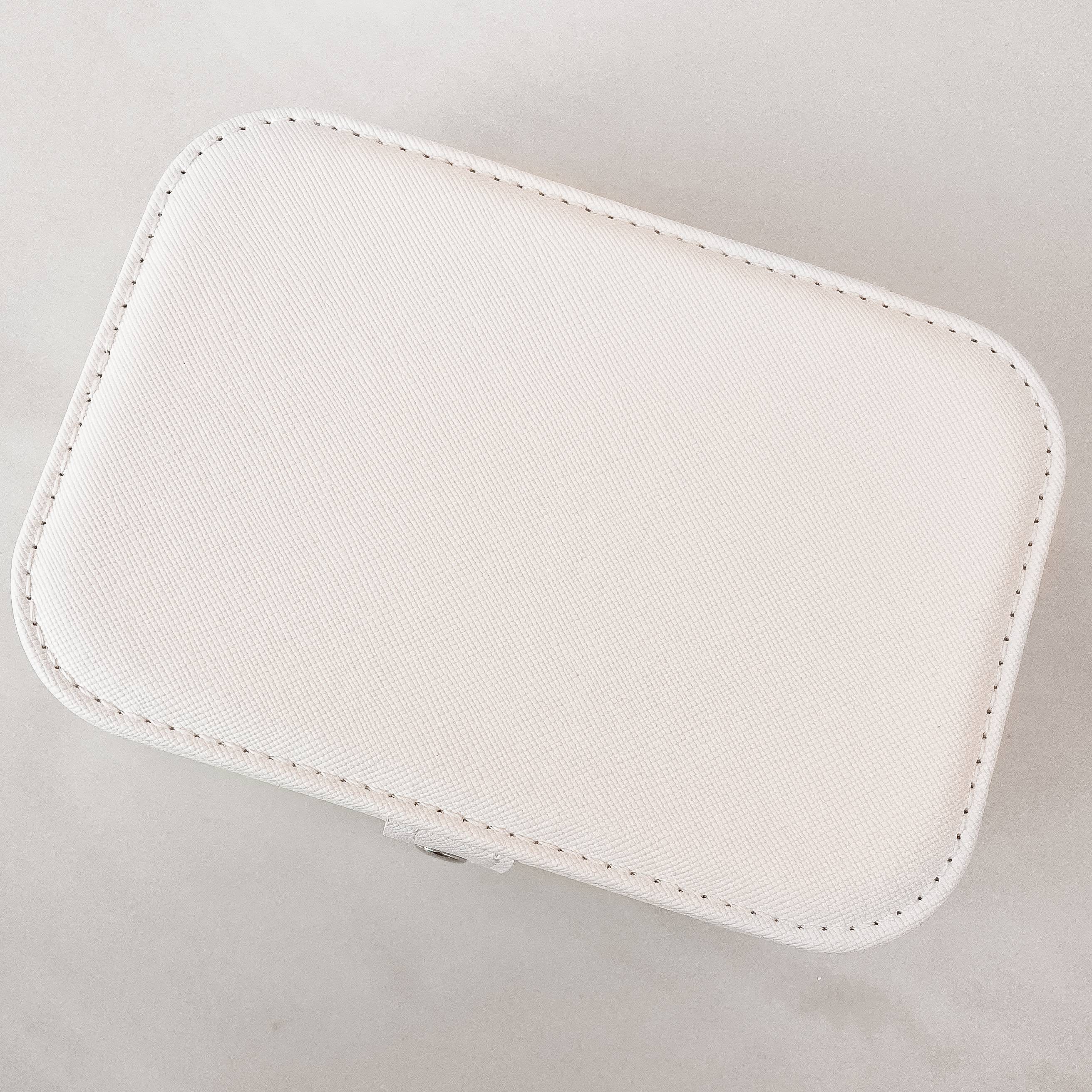Porta-joias off white 16x11x5cm