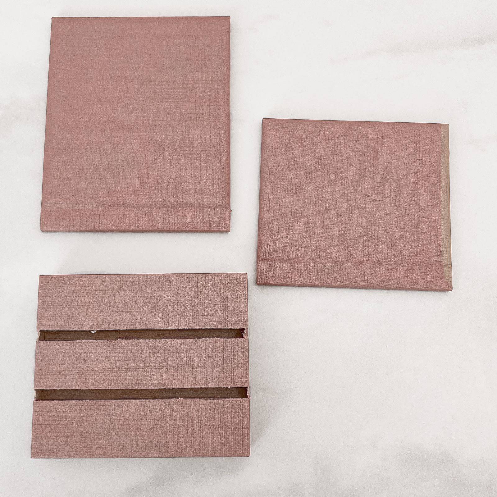 Mostruário piercing rosê