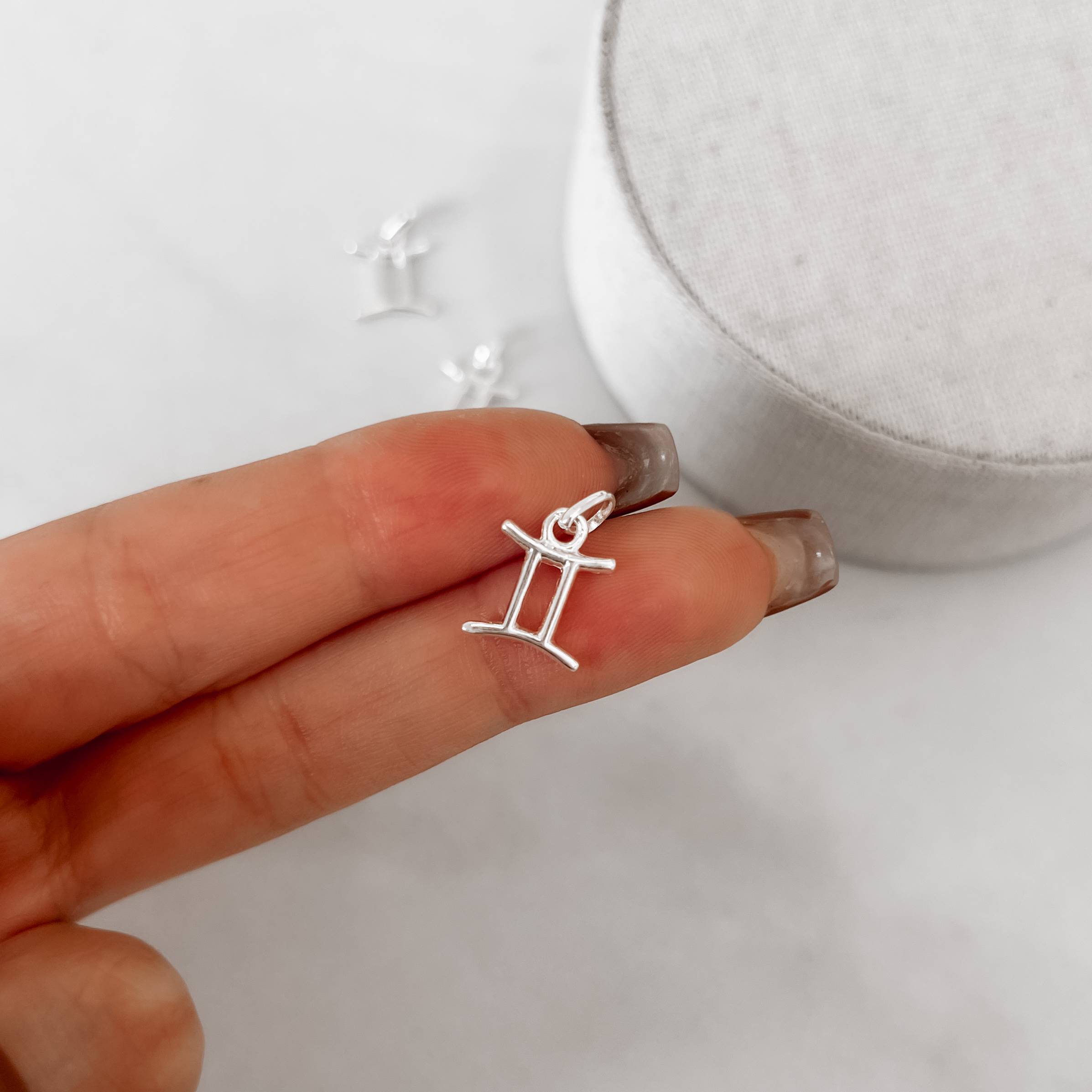 Imagem Secundária Pingente signo Gêmeos 10mm