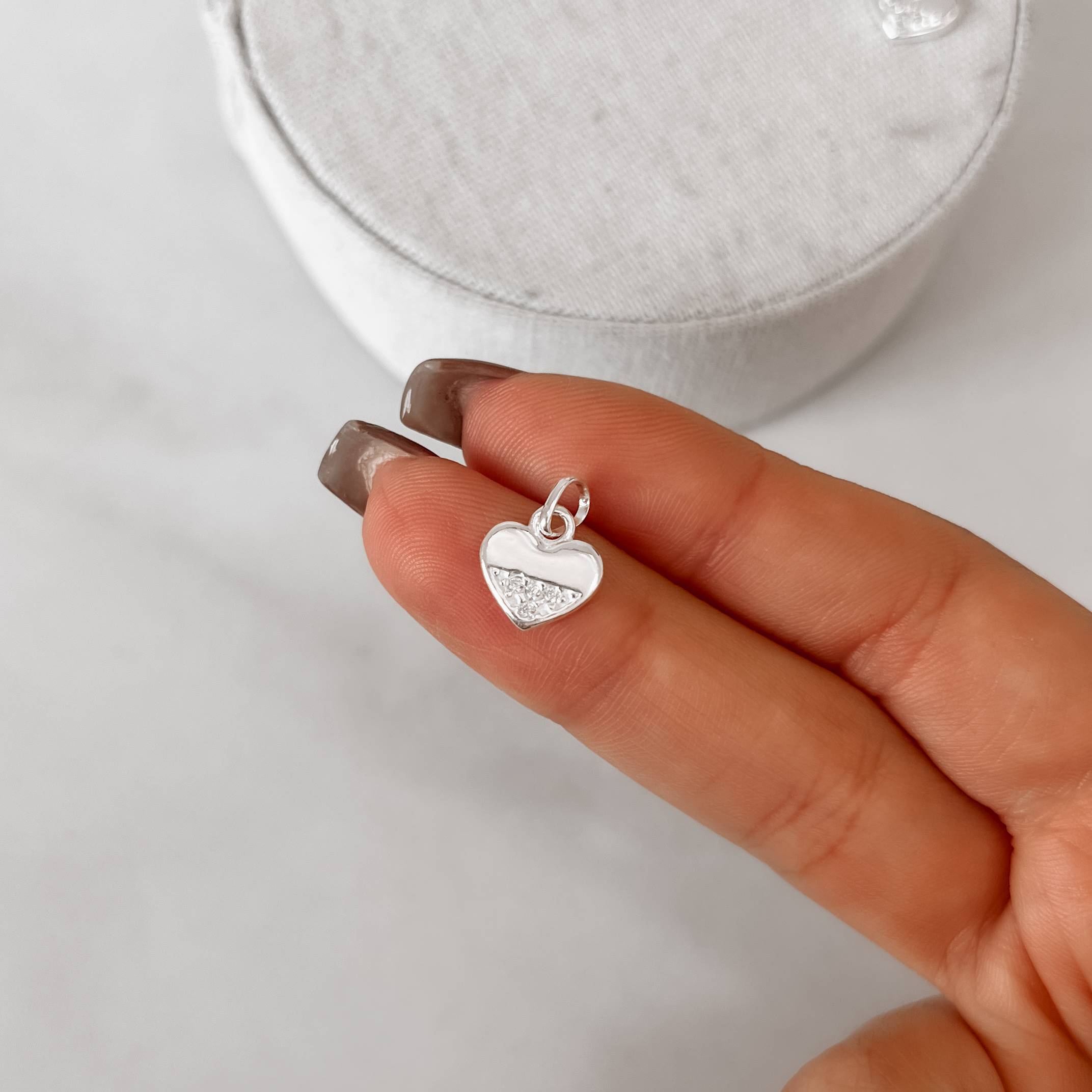 Imagem Secundária Pingente coração detalhe cravejado 10mm