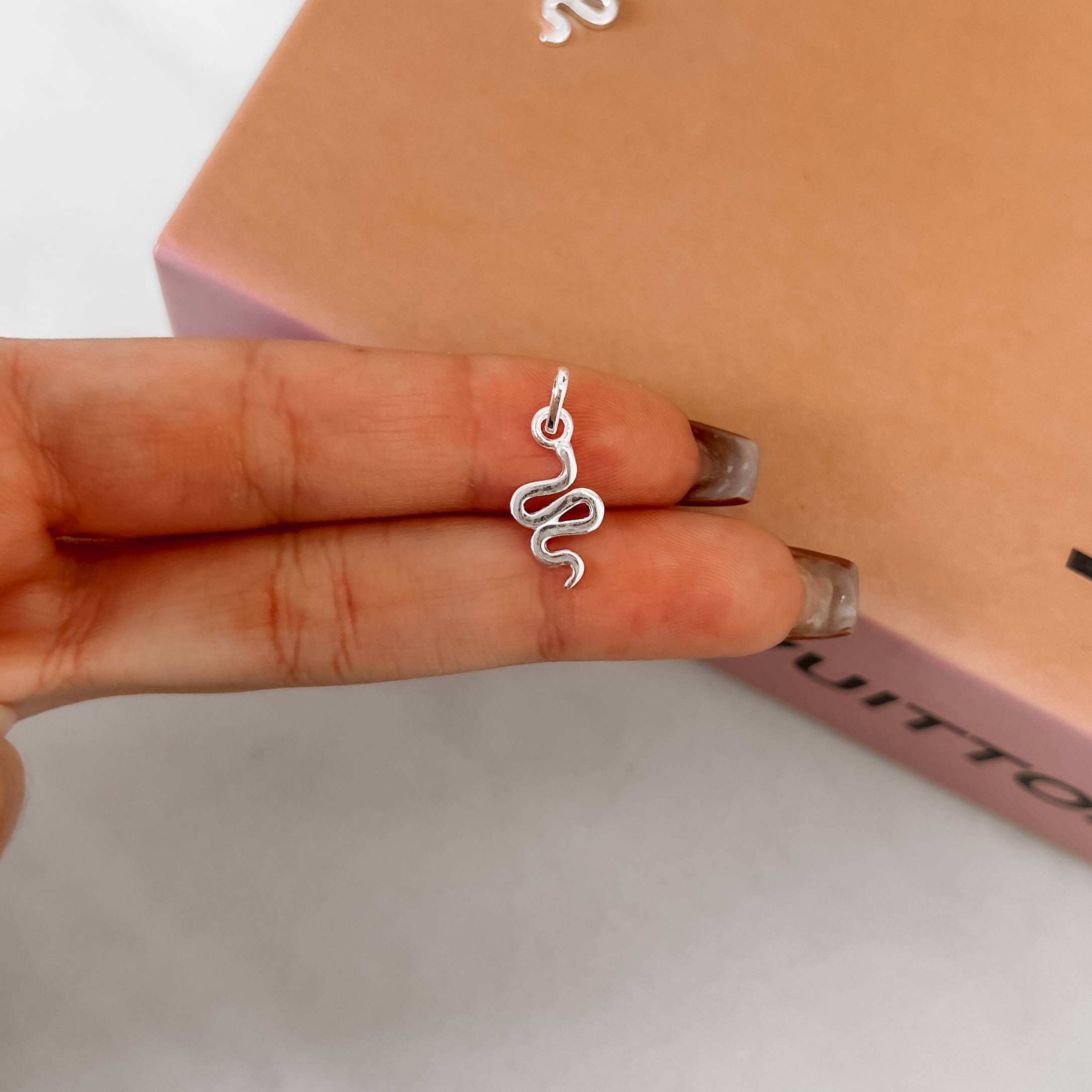 Imagem Secundária Pingente cobra 13mm