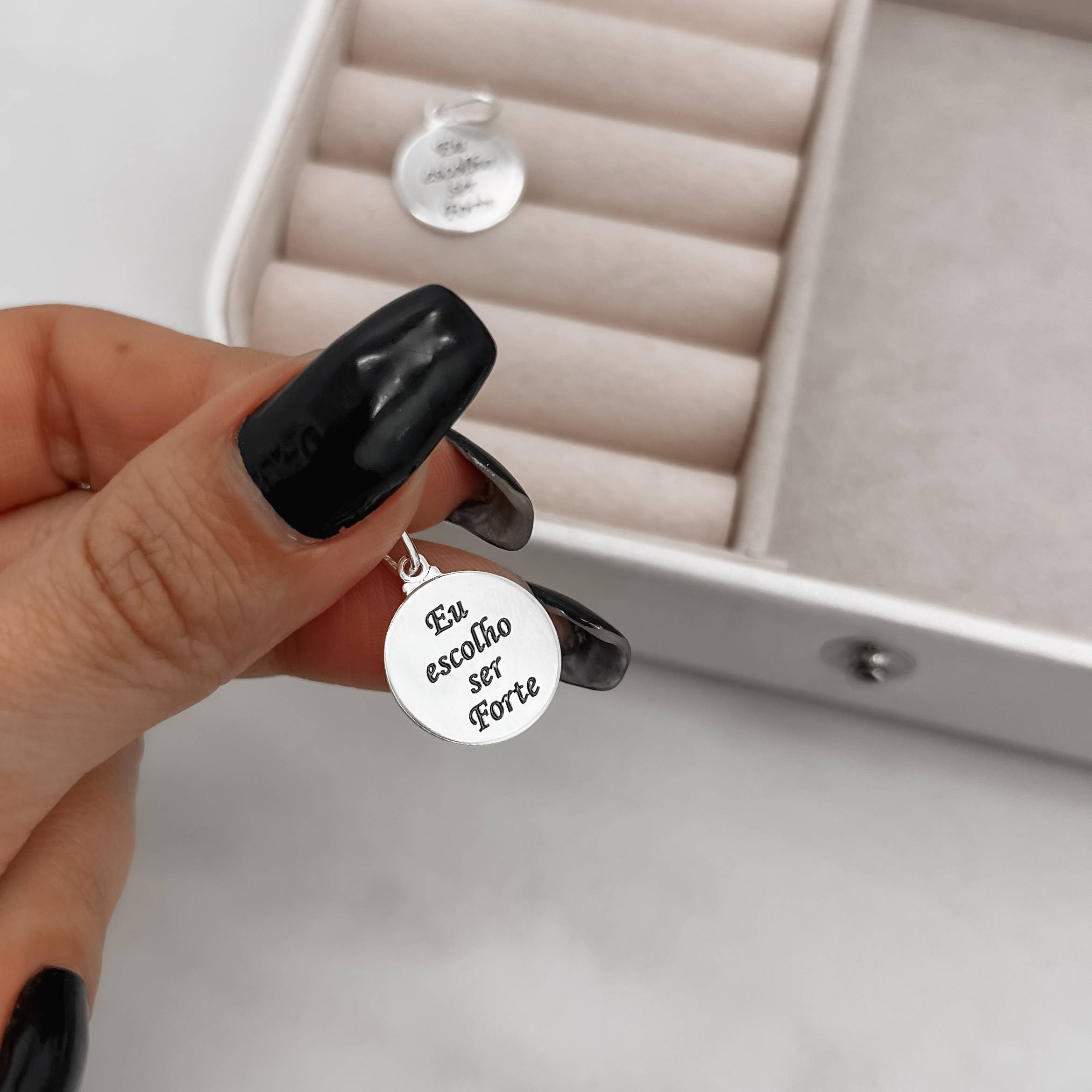 Pingente medalha eu escolho ser forte 15mm