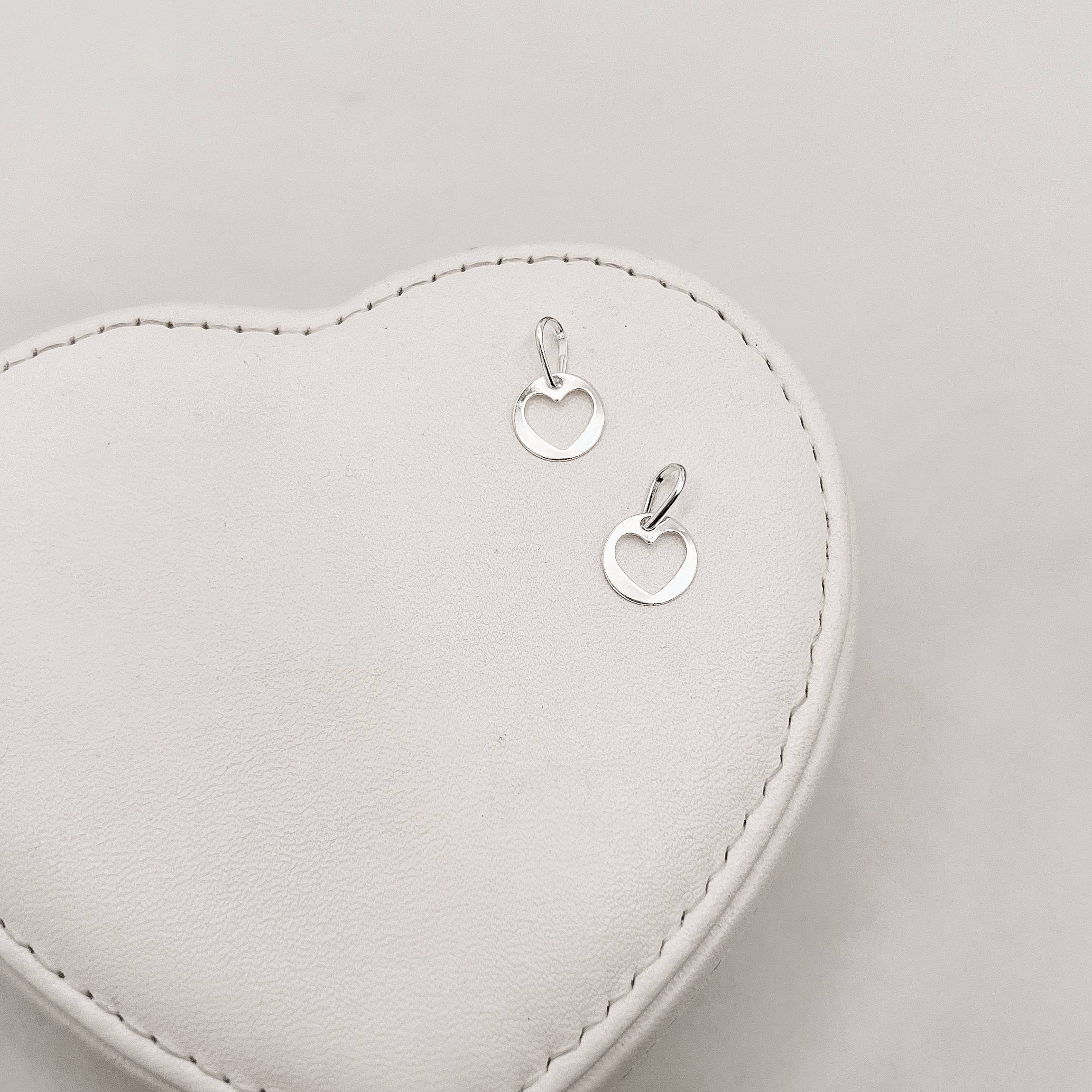 Pingente medalha coração vazado 9mm