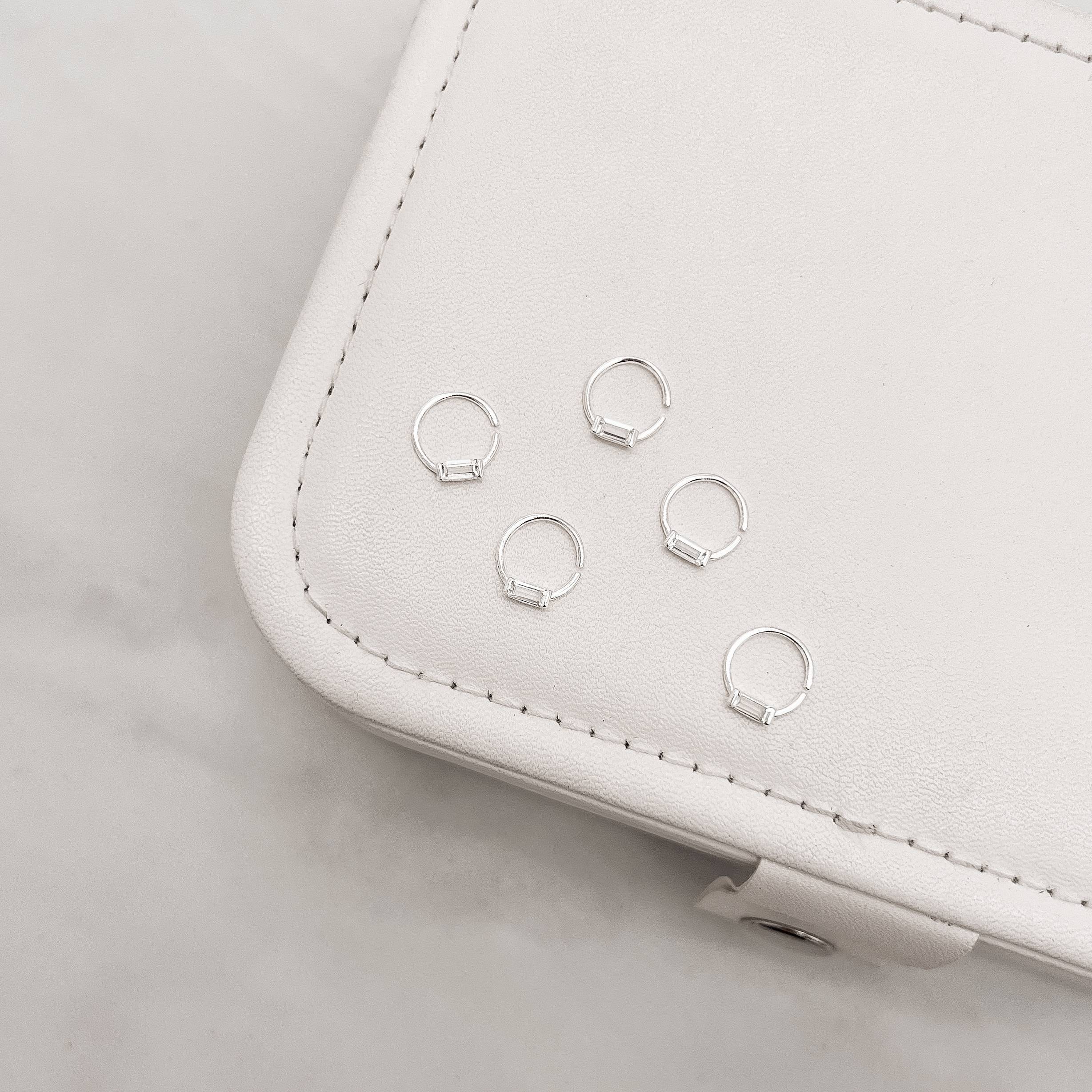 Piercing argola 9mm zircônia retangular