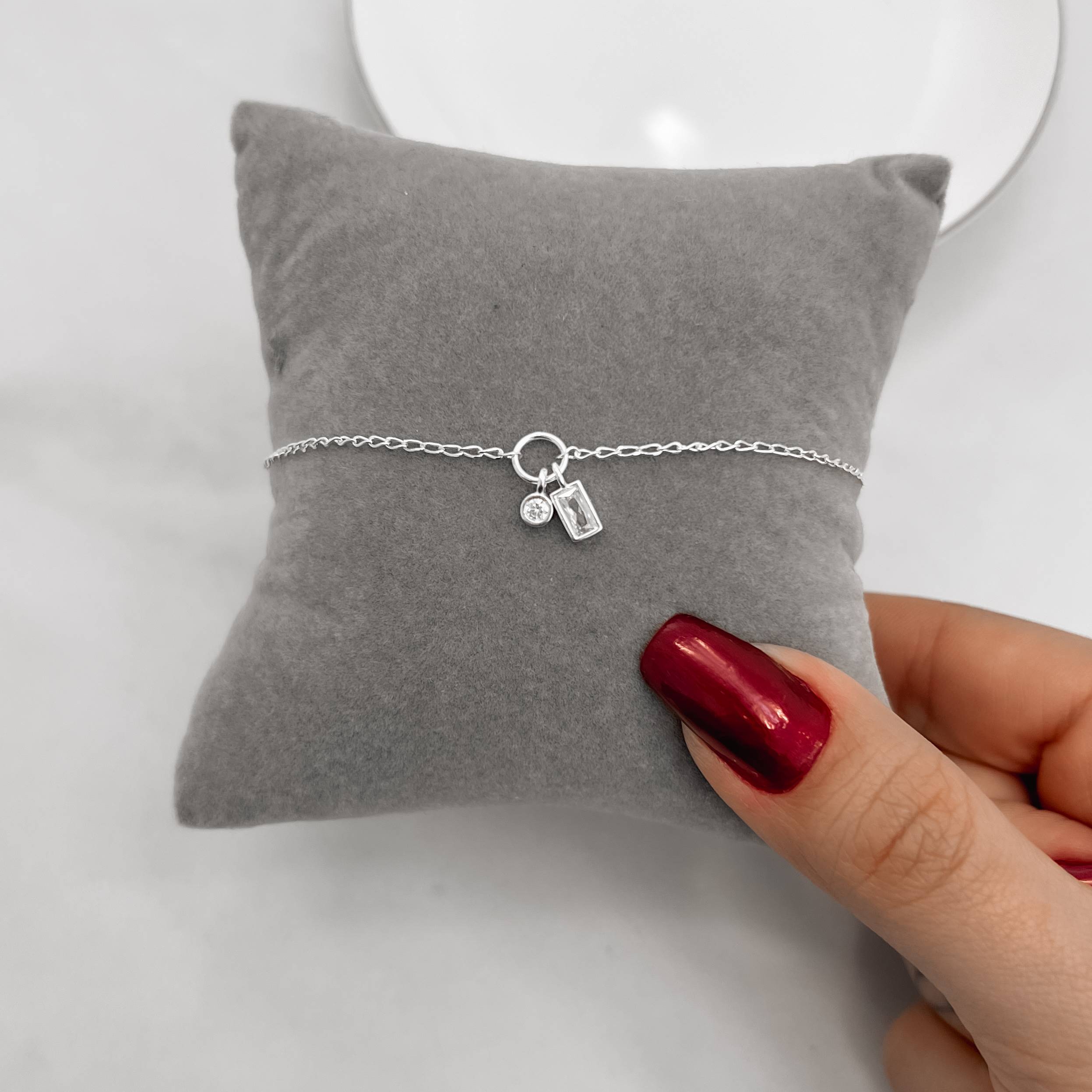 Pulseira entremeio círculo pingentes zircônias redonda e retangular