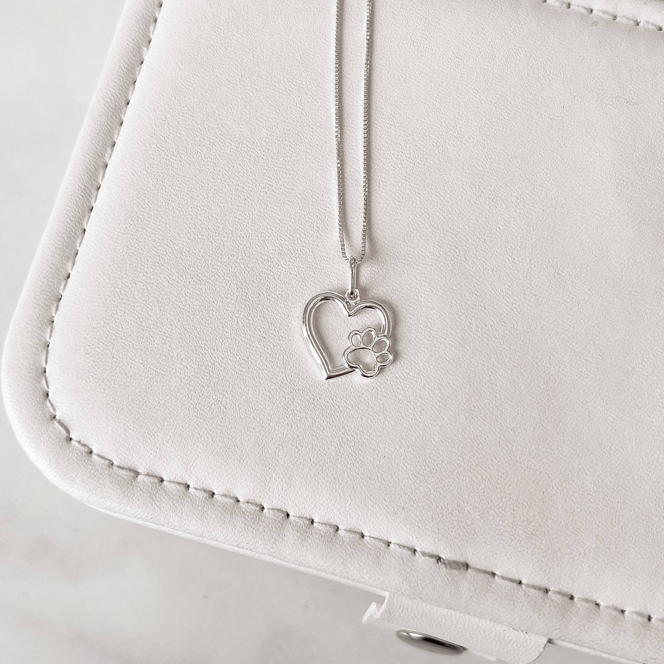 Imagem Secundária Colar pingente coração vazado com pata 15mm 45cm