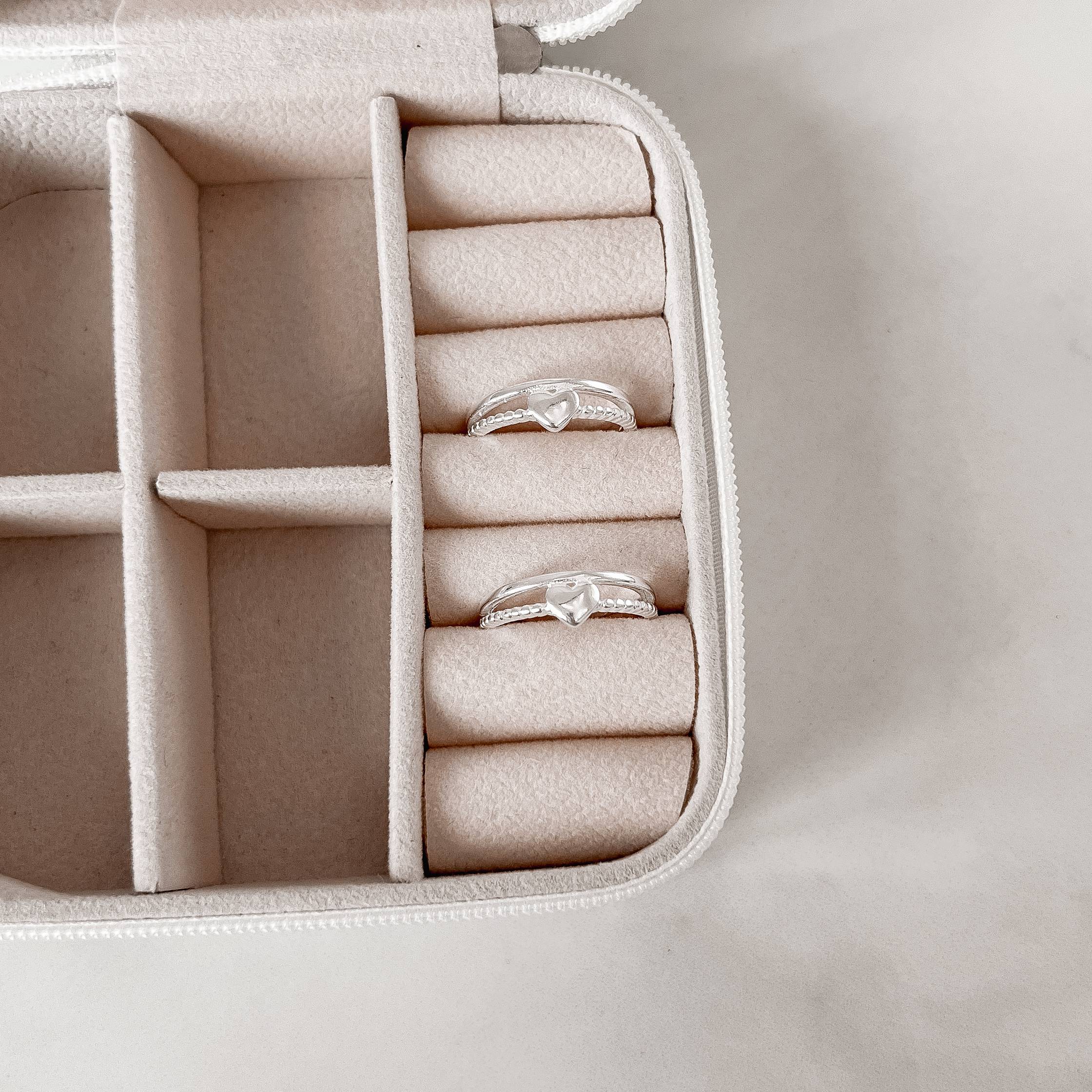 Imagem Anel fio duplo aliança e coração com bolinhas