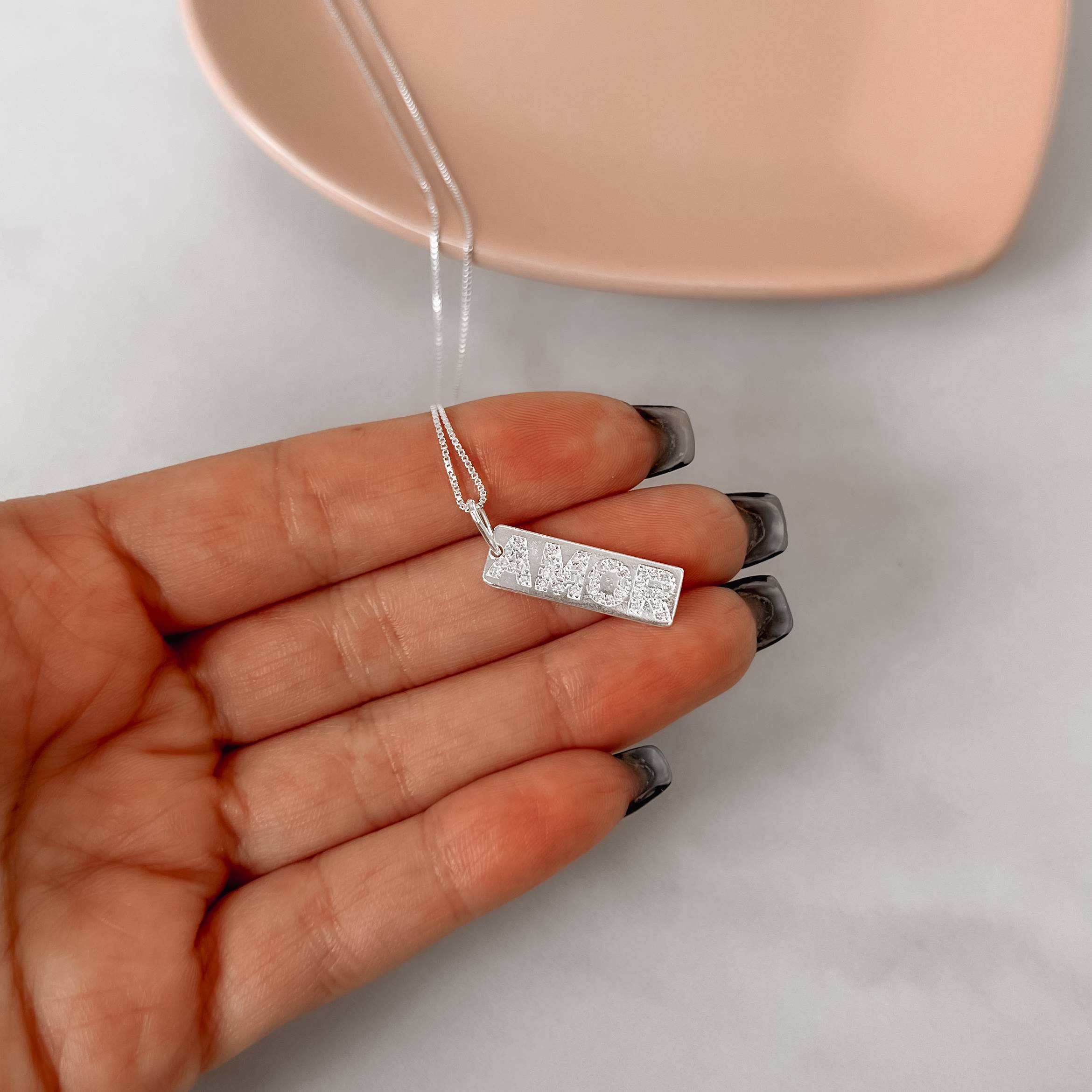 Imagem Secundária Colar pingente placa amor cravejado 22mm 45cm