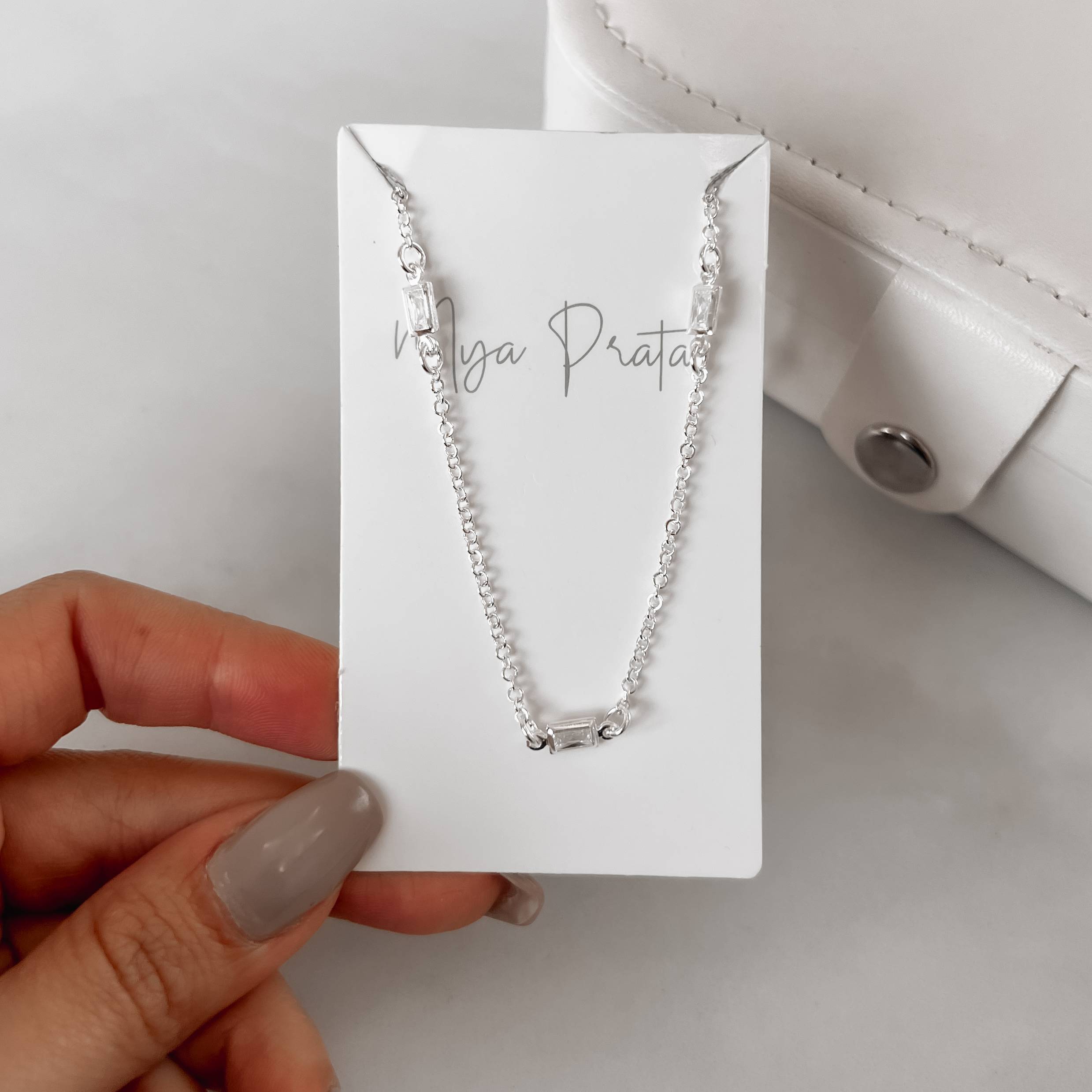 Imagem Secundária Colar entremeio zircônias retangulares 6mm 45cm