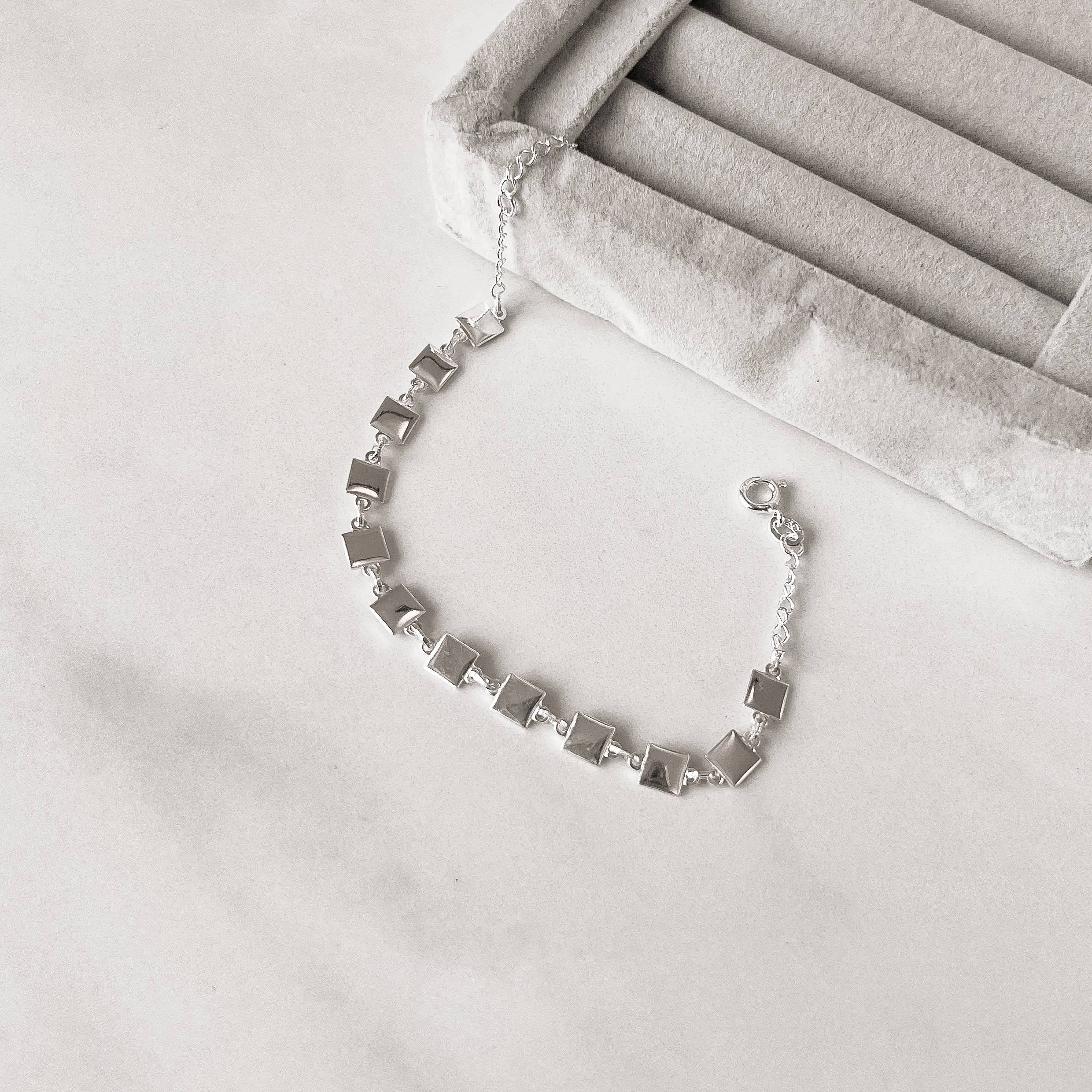 Imagem Secundária Pulseira entremeio quadrados 6mm