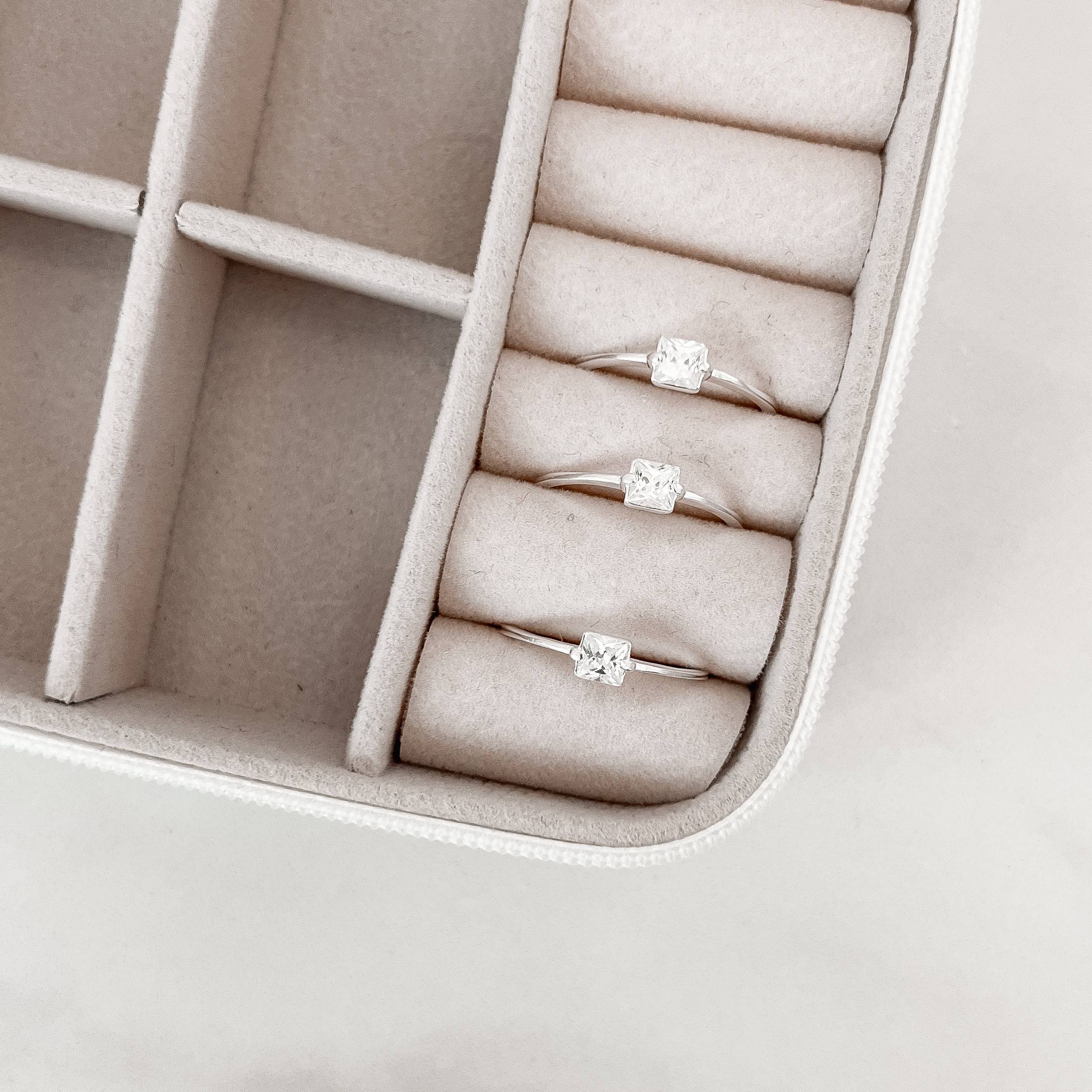 Imagem Anel solitário zircônia quadrada