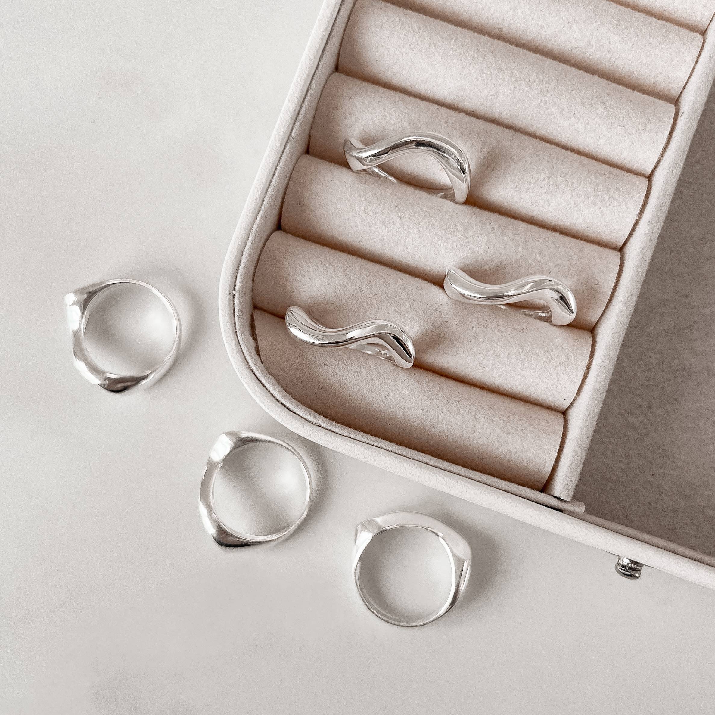 Imagem Anel ondulado trabalhado