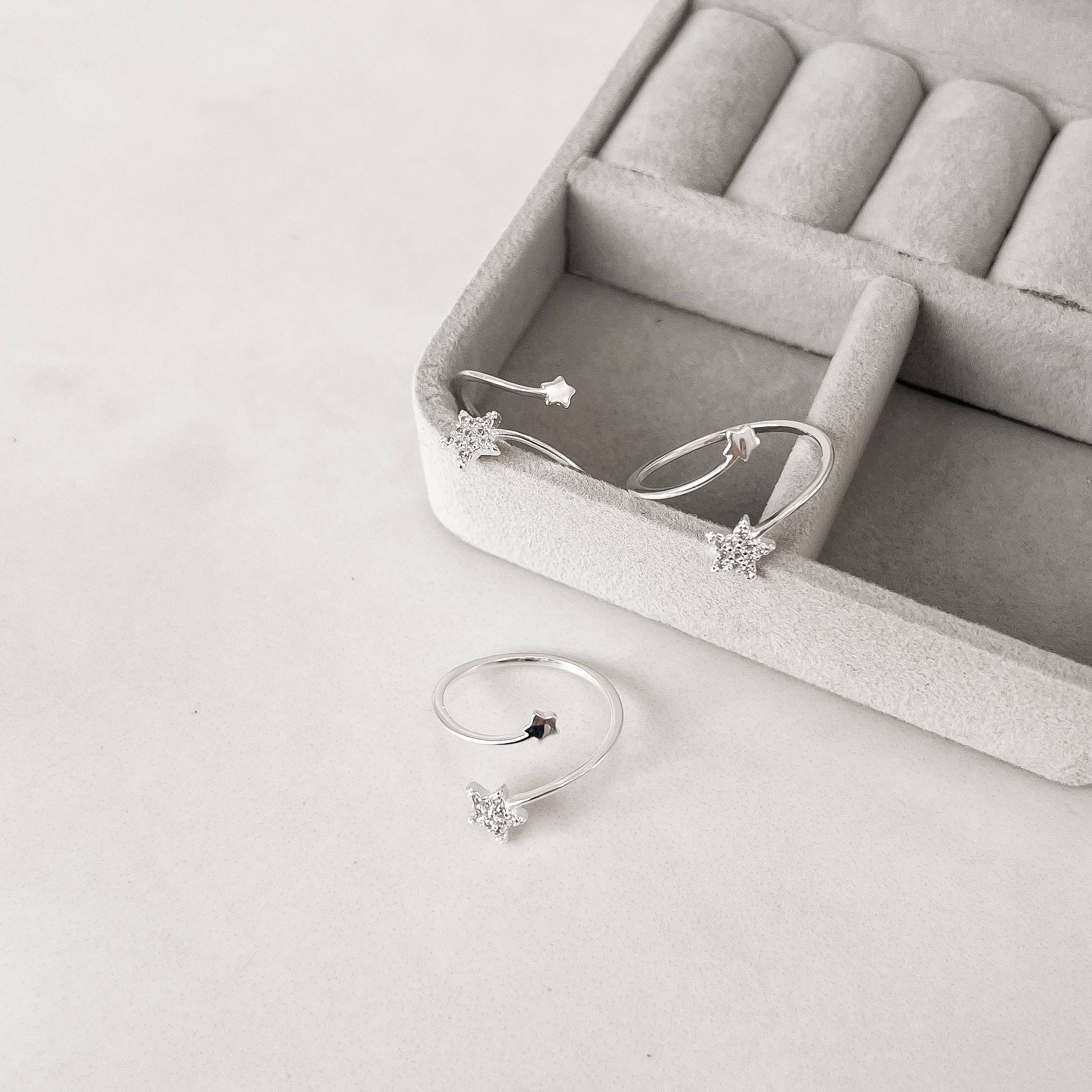 Imagem Anel estrelas lisa e cravejada regulável G