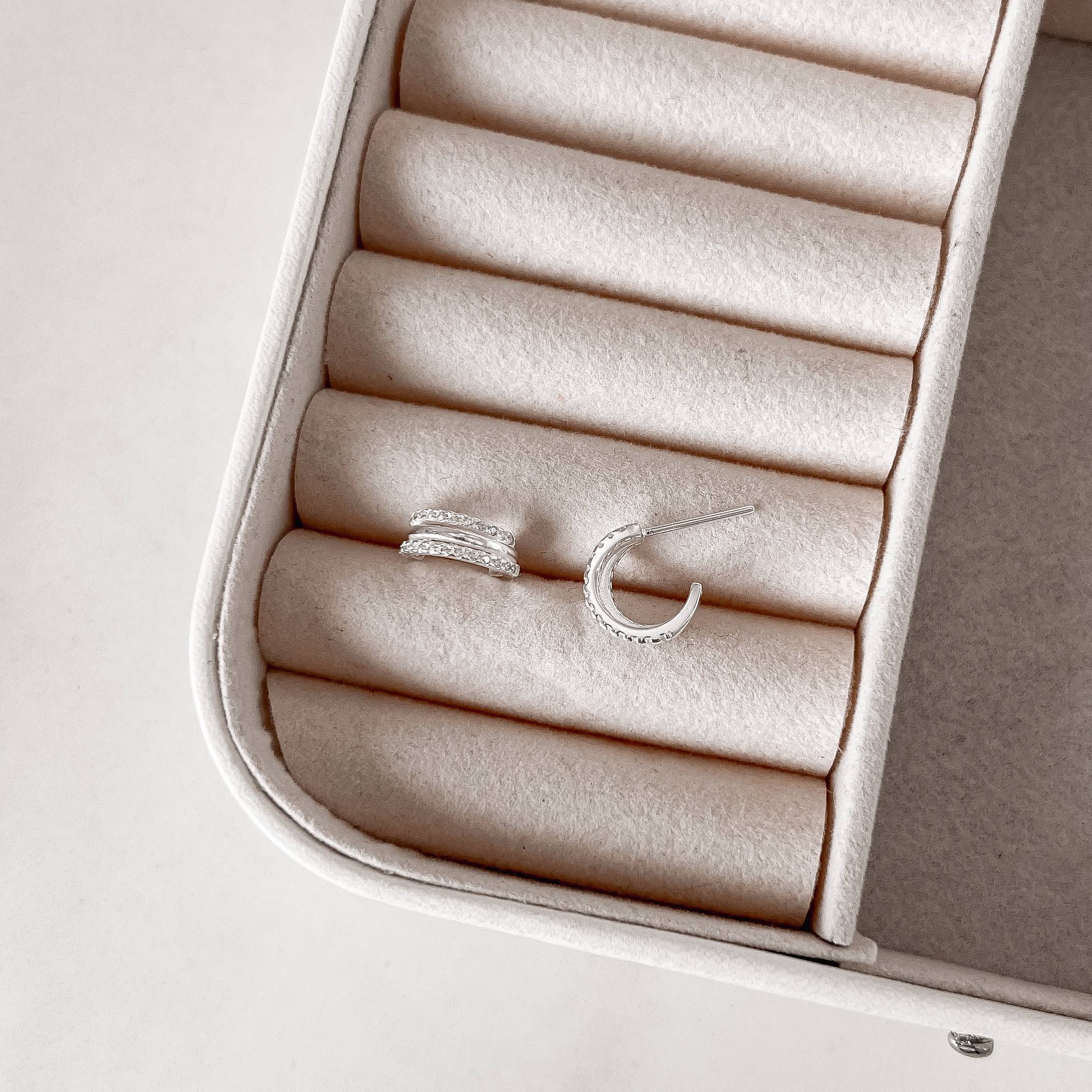 Imagem Argola 3 fios liso e cravejado 12mm tarraxa