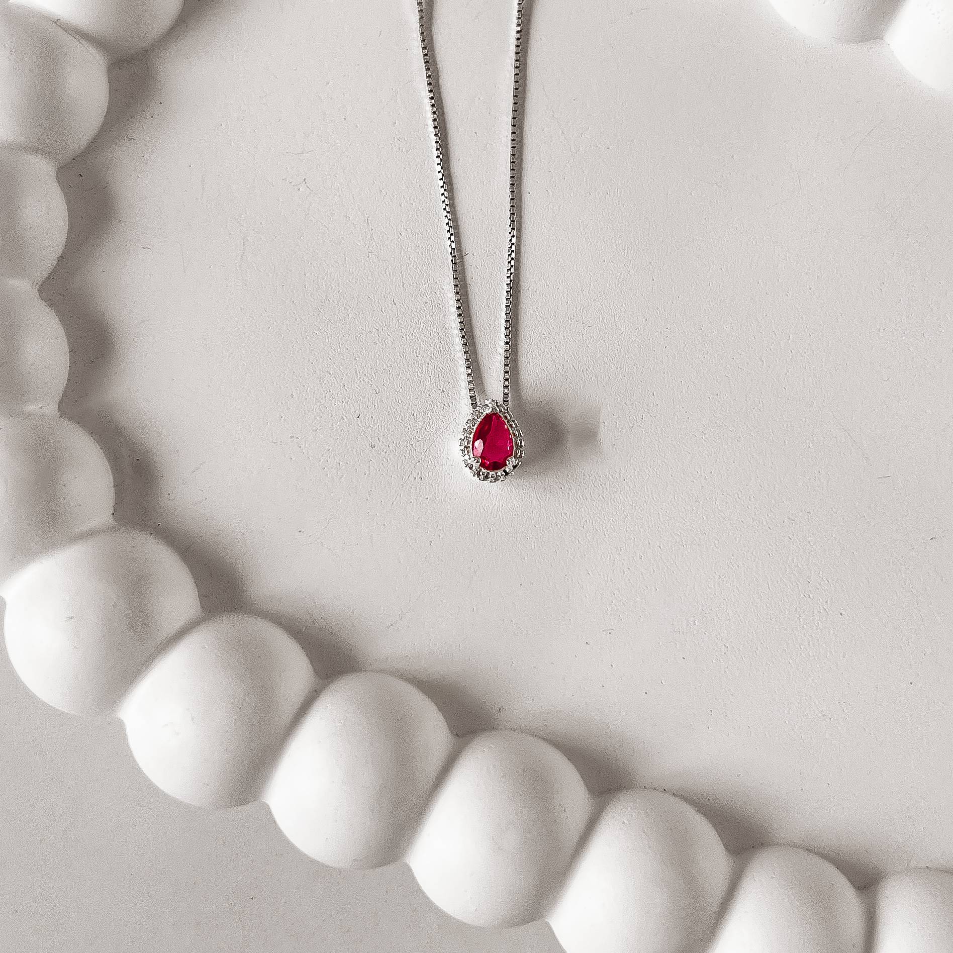 Imagem Secundária Colar zircônia gota cereja com cravejado 8mm 40cm