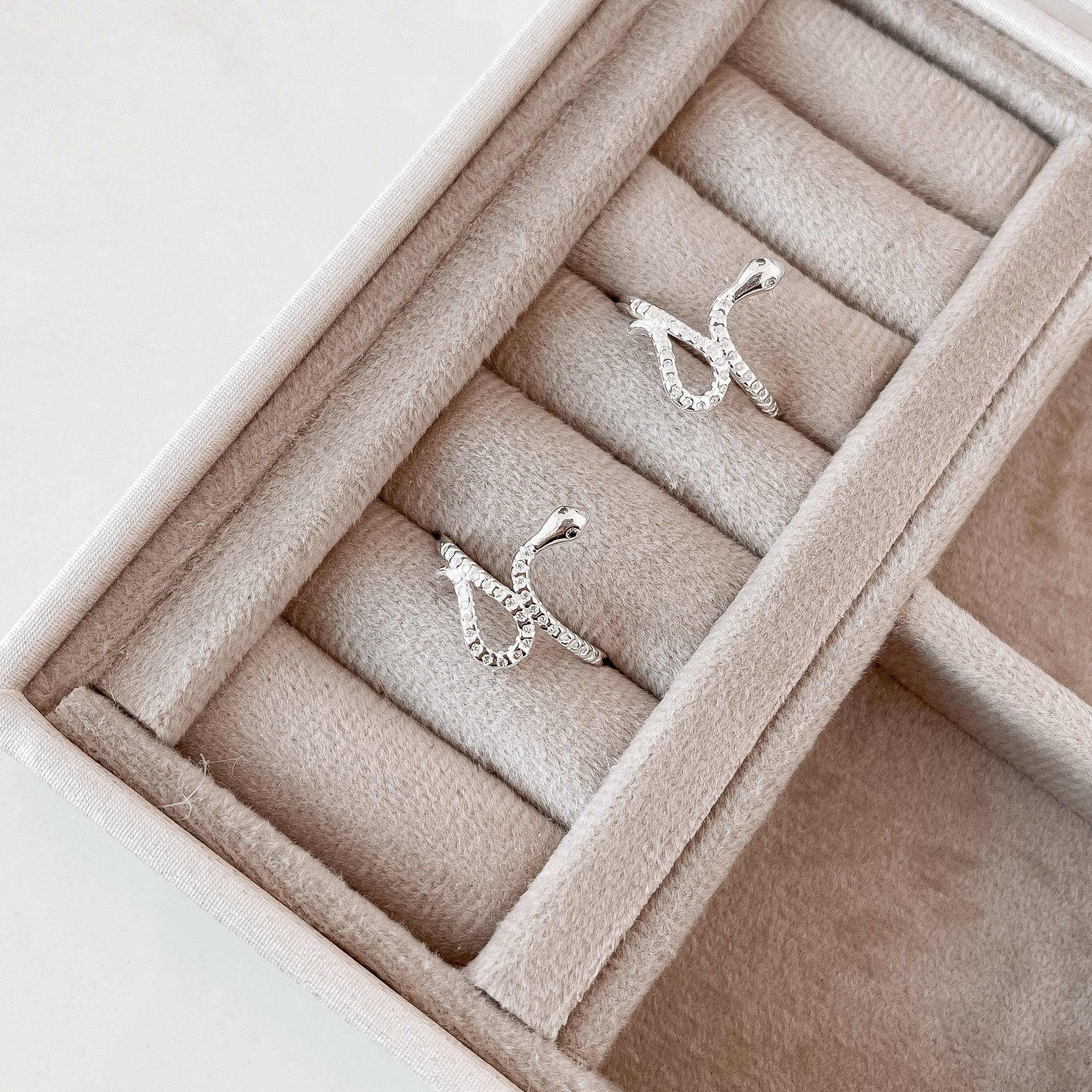 Imagem Secundária Anel cobra cravejada cristal