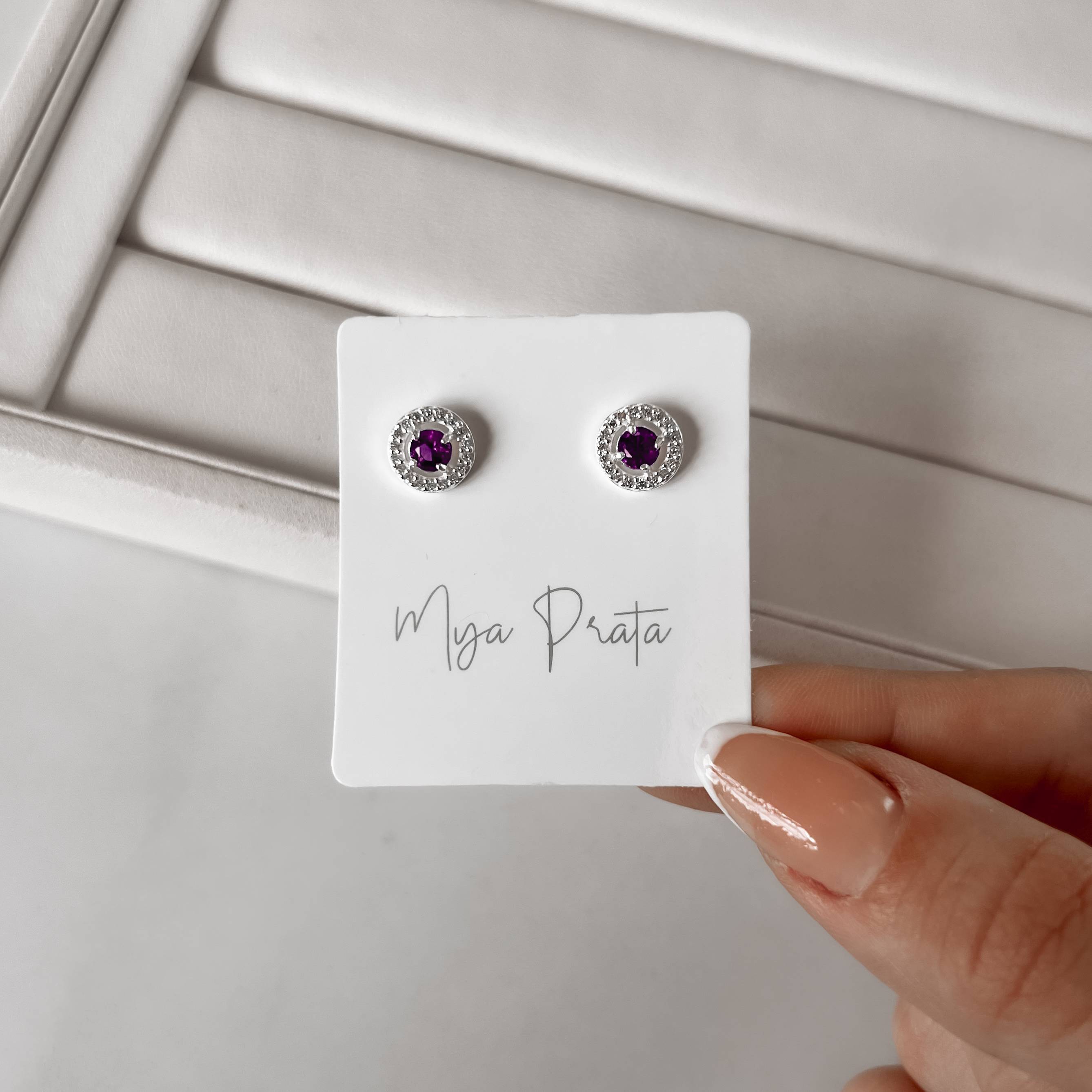 Imagem Secundária Brinco zircônia redonda ametista com cravejado 9mm