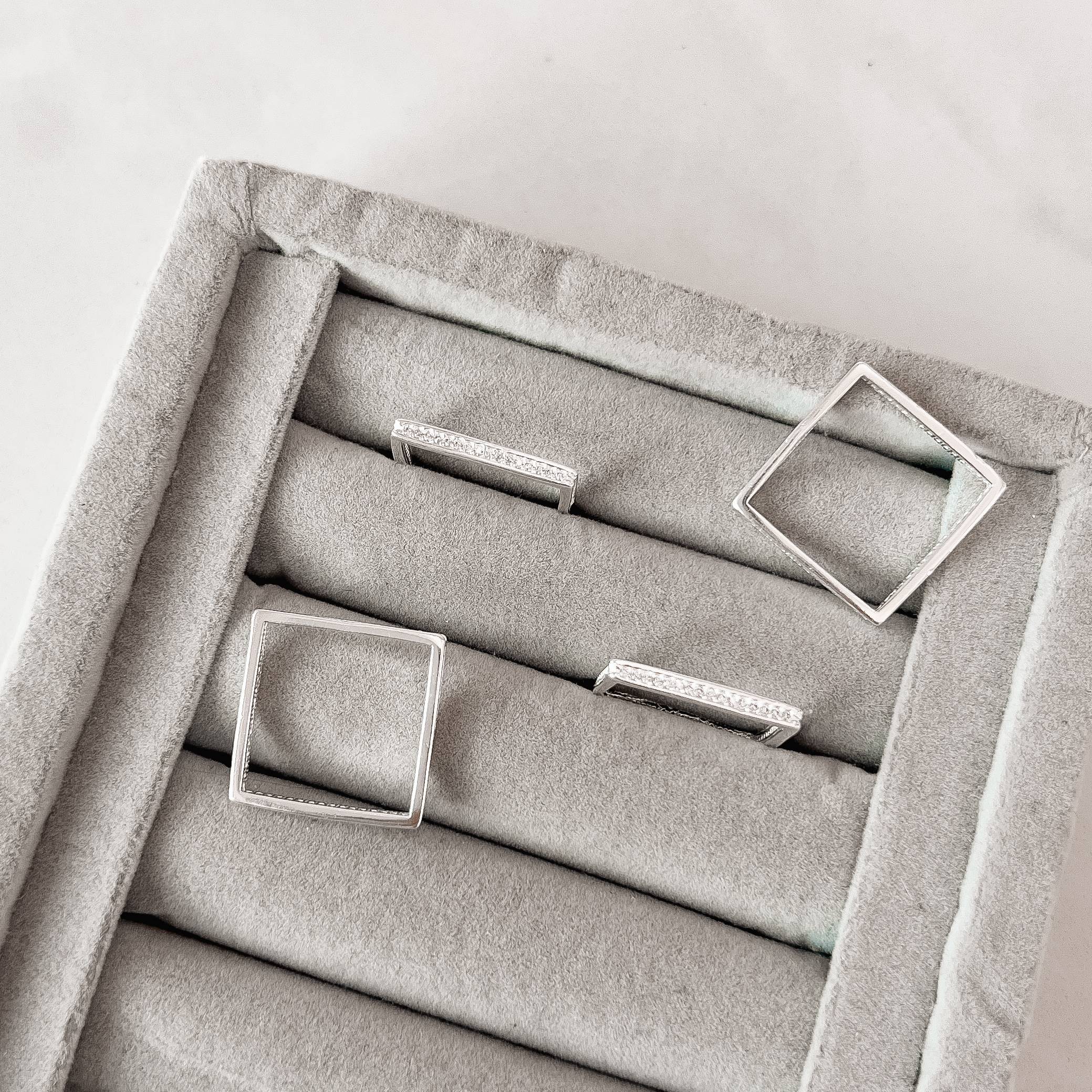 Imagem Anel quadrado todo cravejado