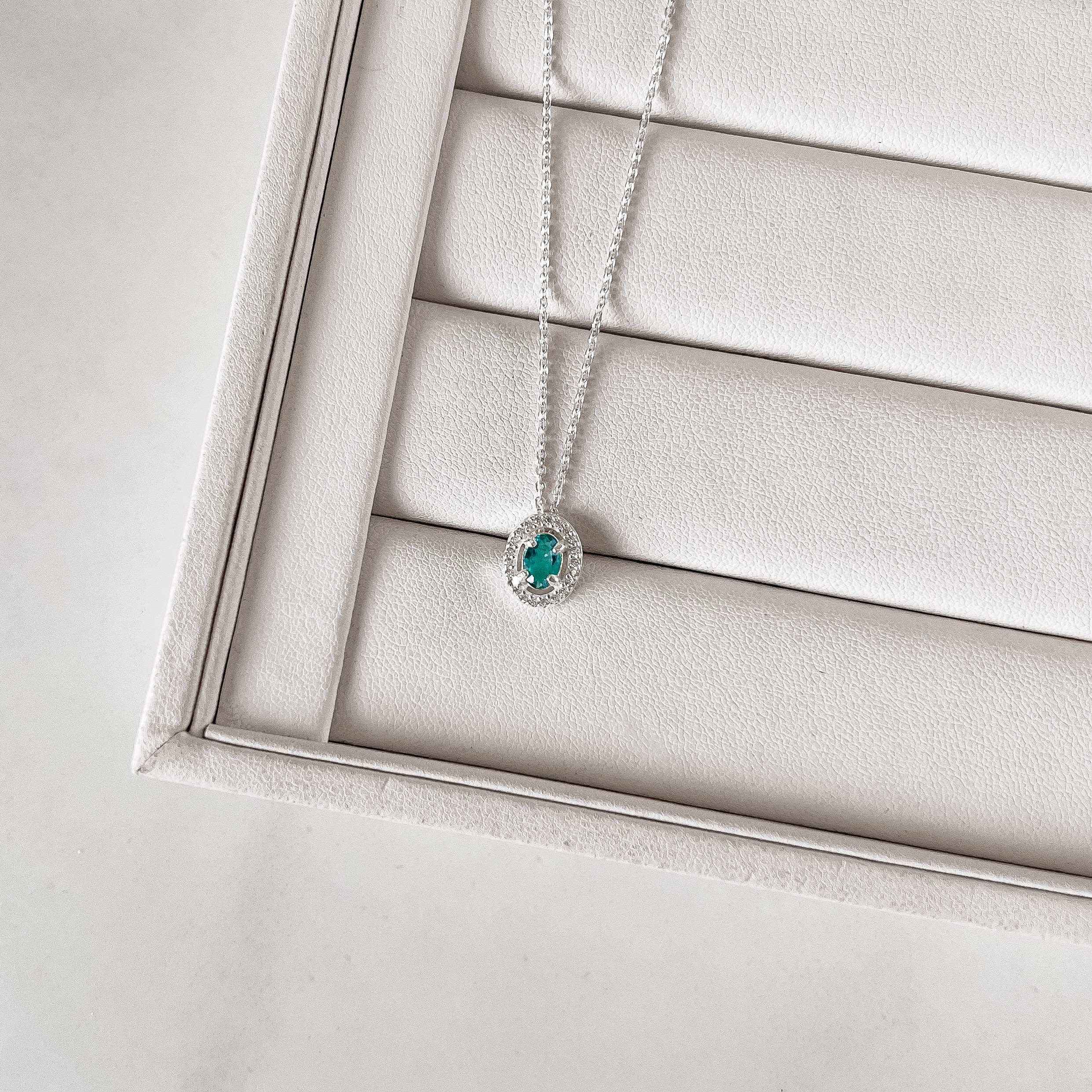 Imagem Secundária Colar zircônia oval turquesa com cravejado 11mm corrente cadeadinho 45cm