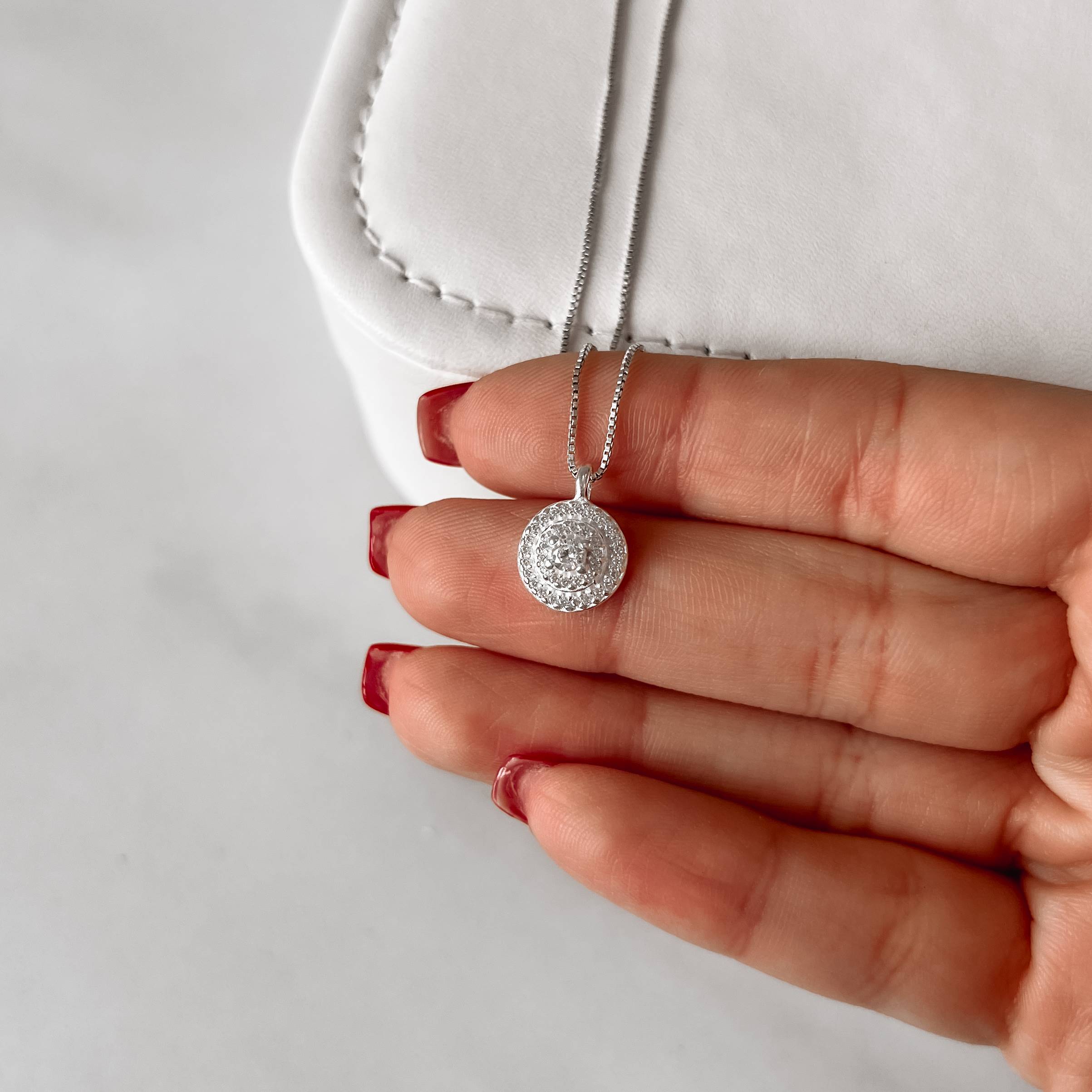 Colar pingente redondo cravejado 10mm 45cm