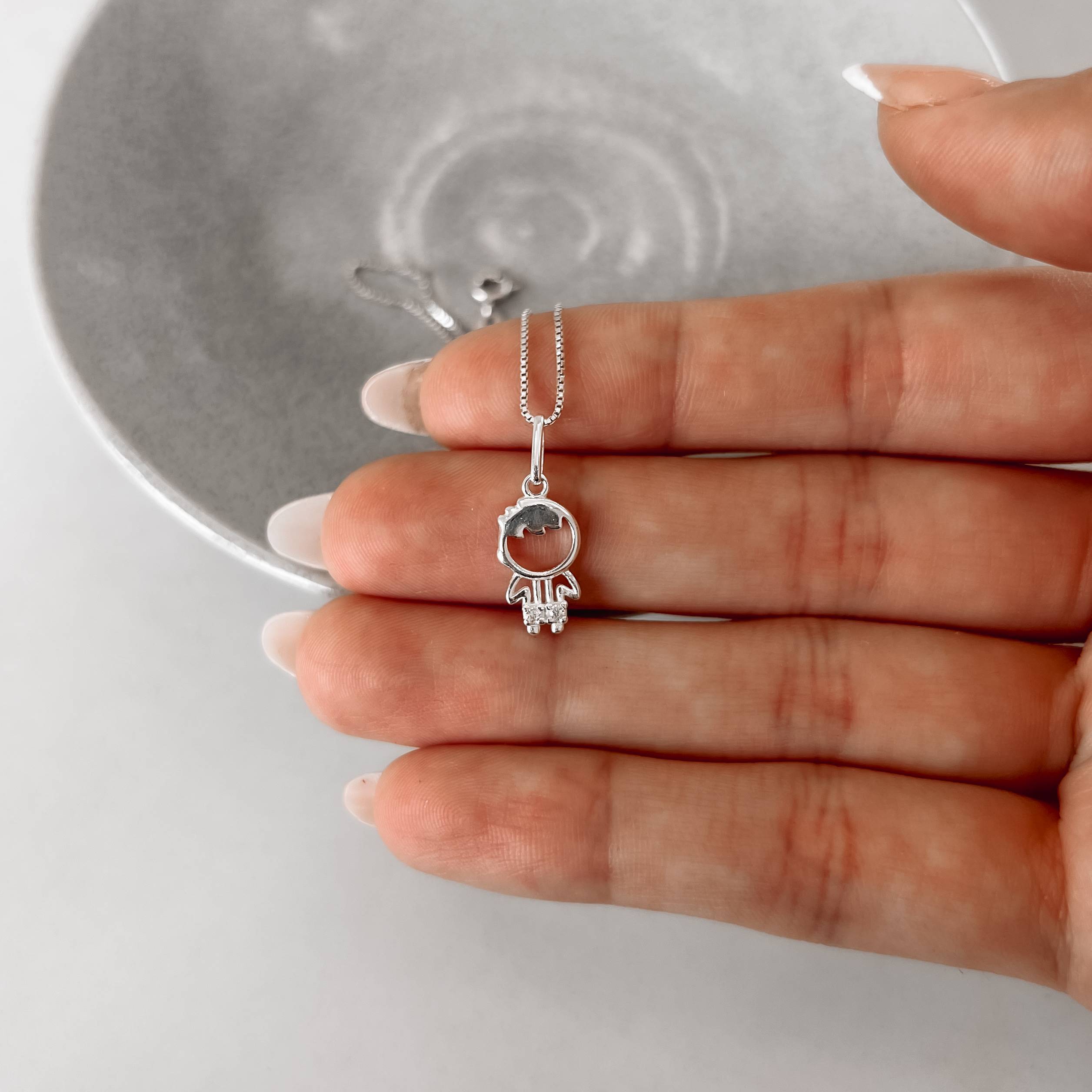 Imagem Secundária Colar pingente menino com detalhe cravejado 13mm 45cm