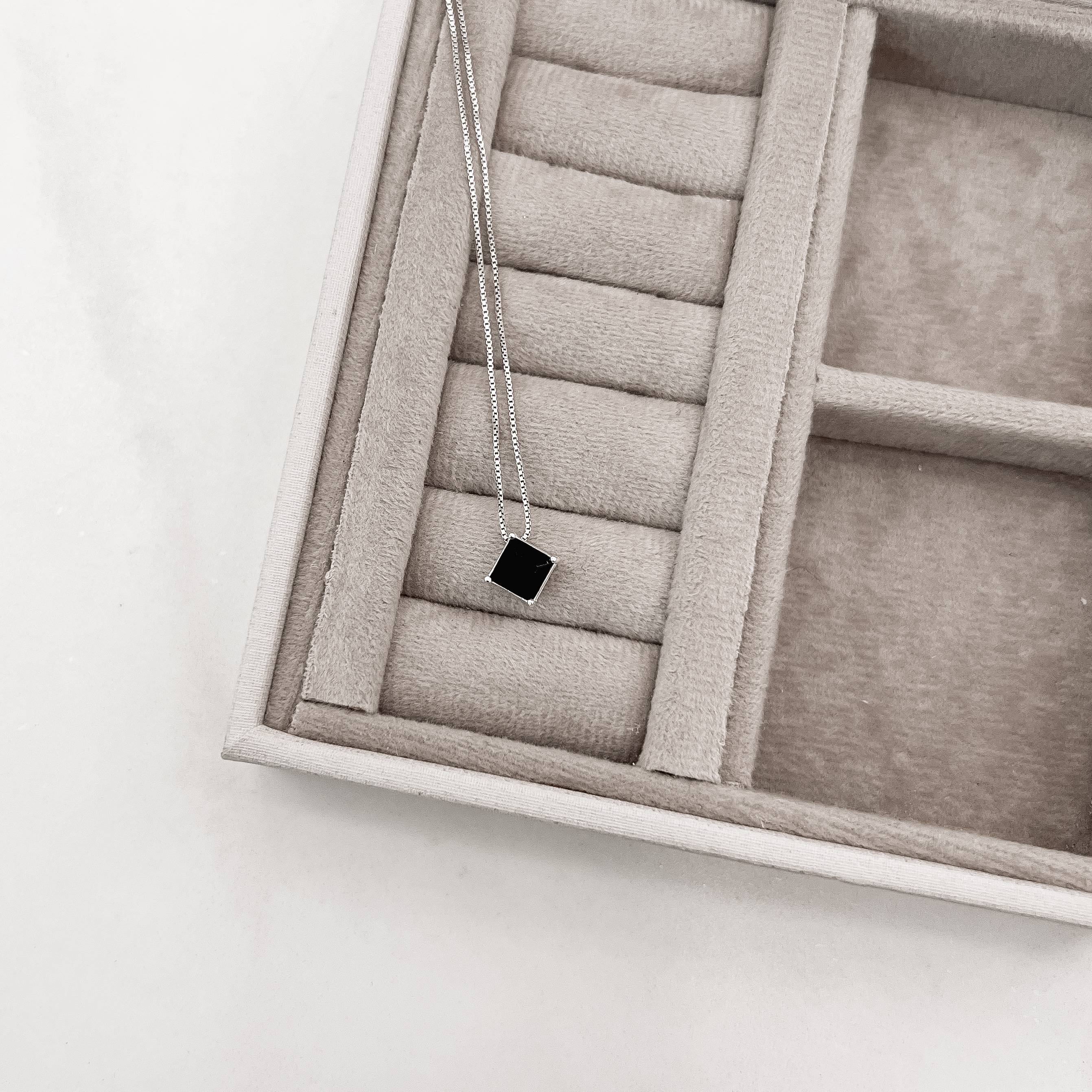 Colar zircônia losango ônix 10mm 45cm