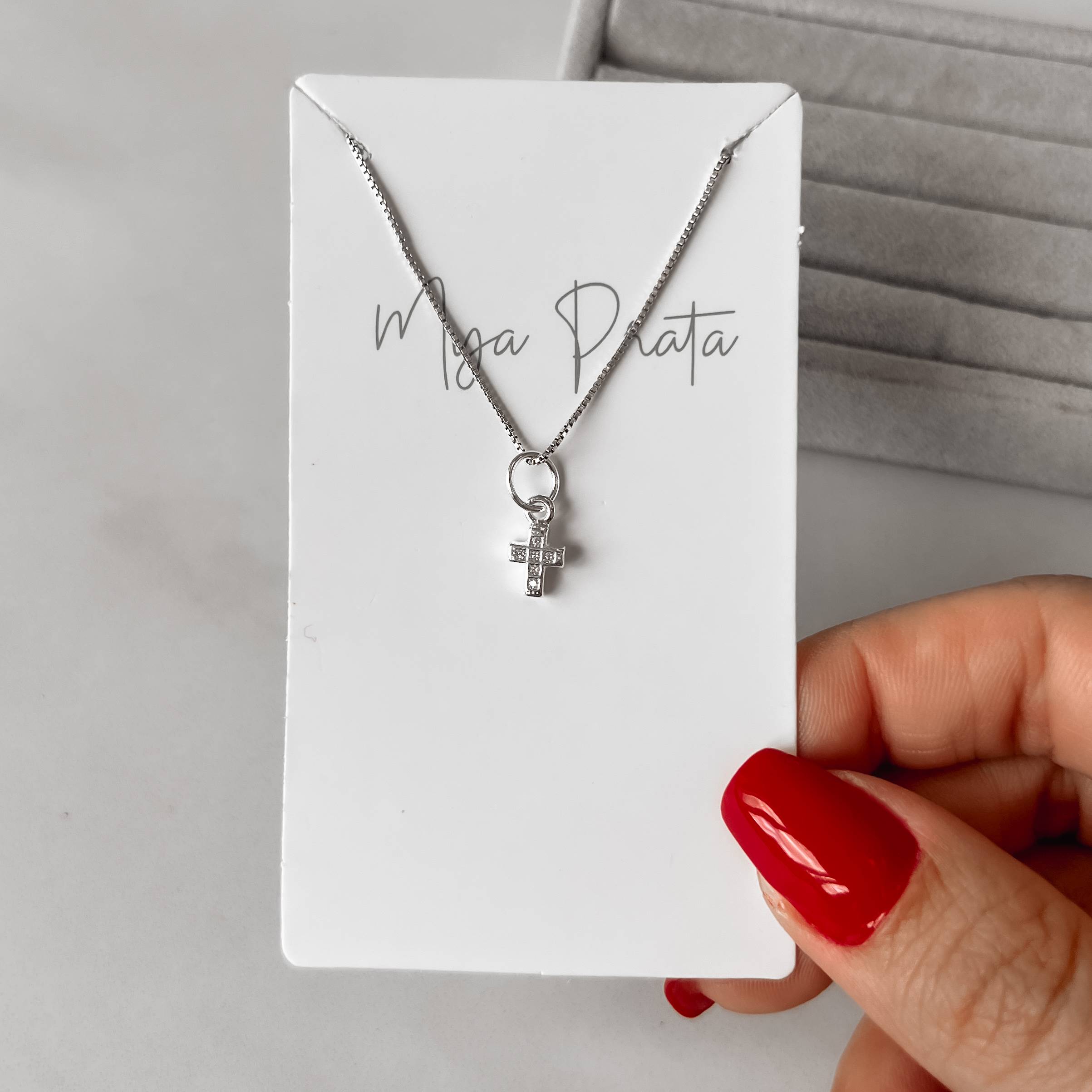 Colar pingente cruz cravejada 7mm 40cm