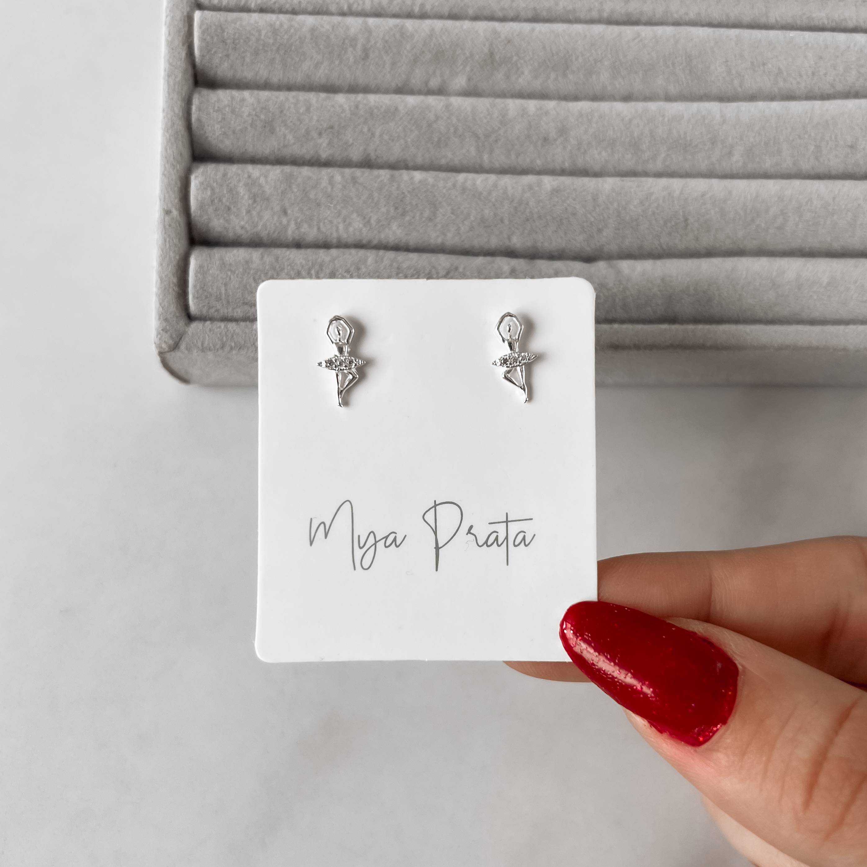 Imagem Brinco bailarina 11mm com zircônias