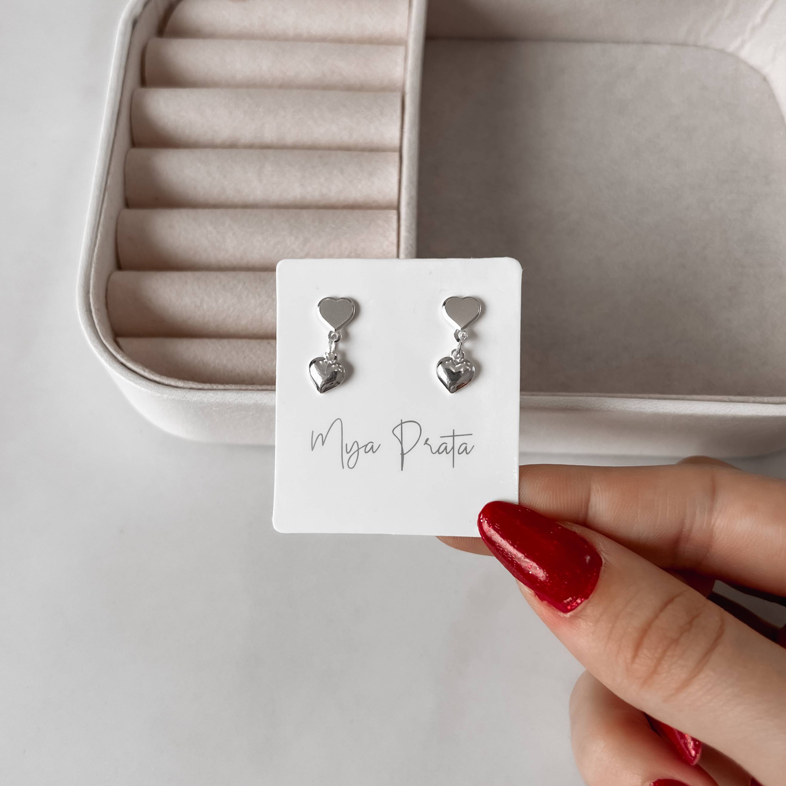 Brinco coração liso com pingente coração 6mm