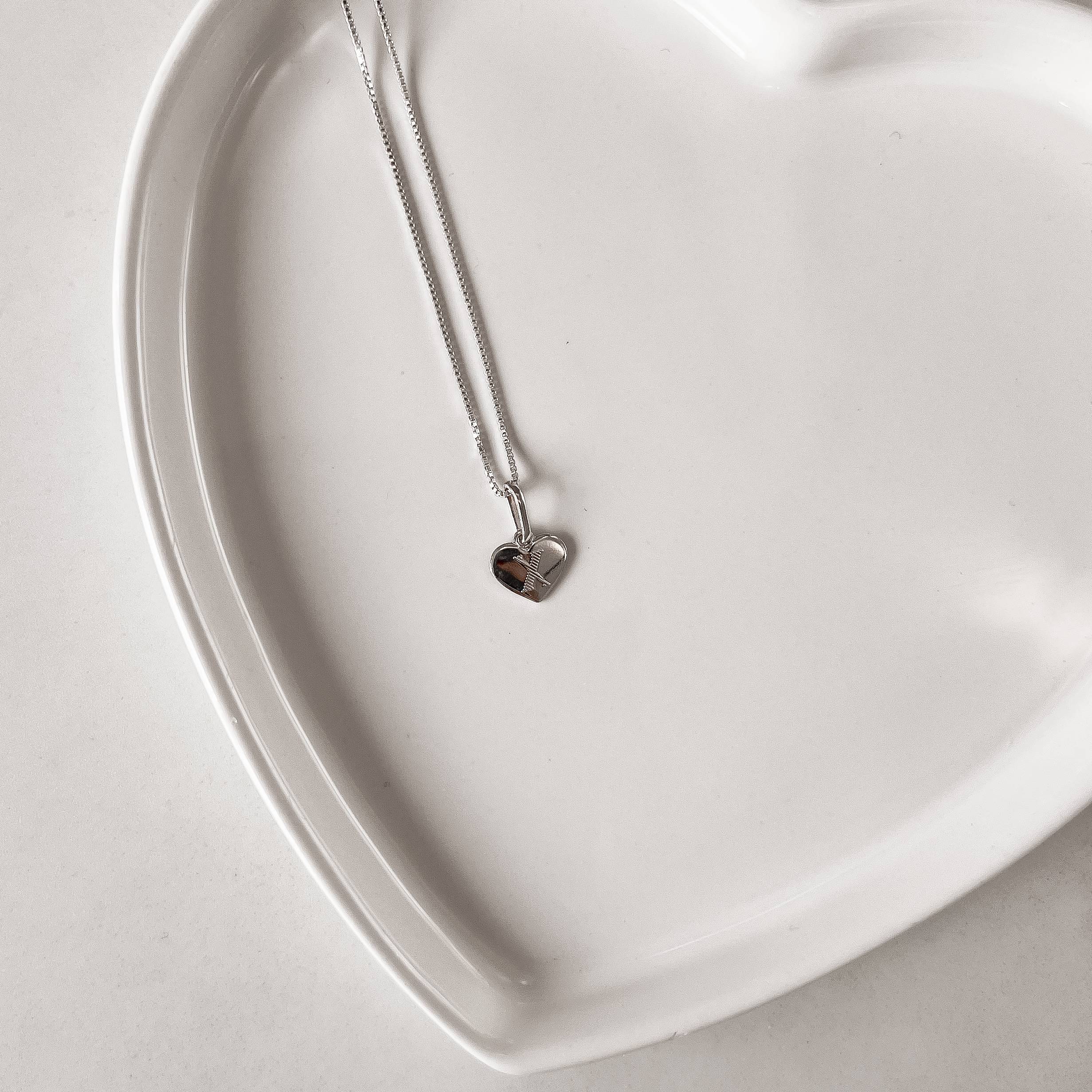 Imagem Colar pingente coração letra X 45cm