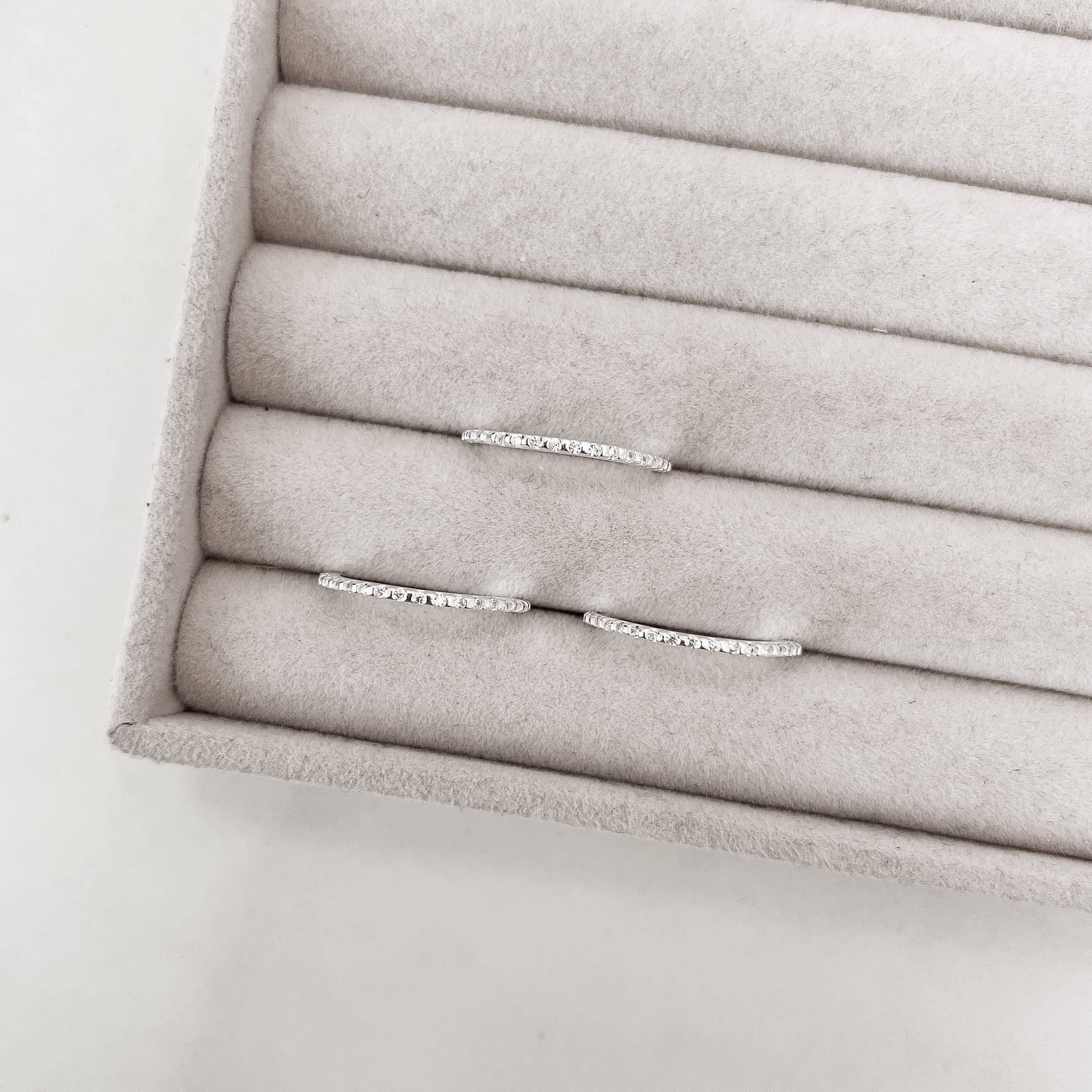 Imagem Aliança toda cravejada