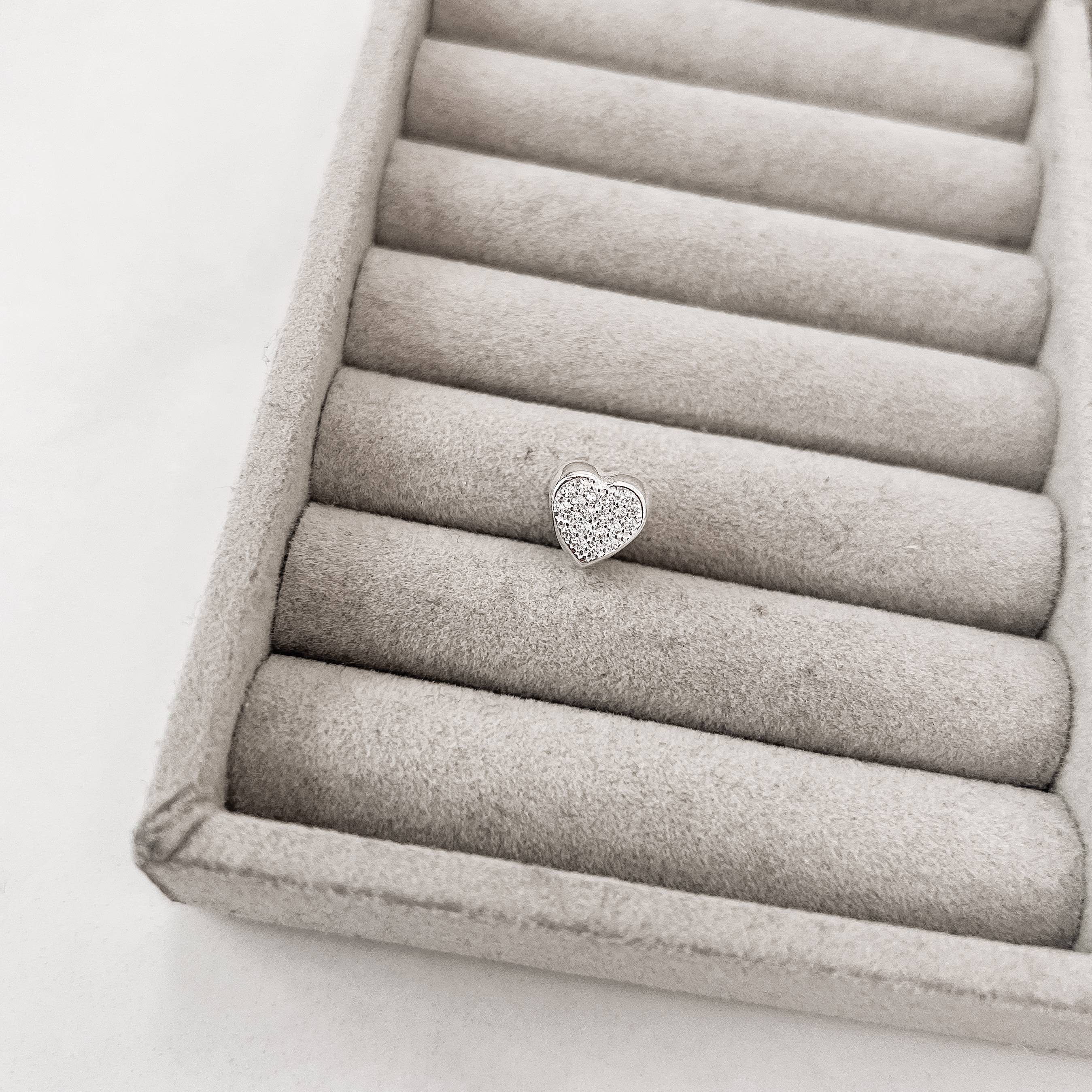 Berloque separador coração cravejado 9mm