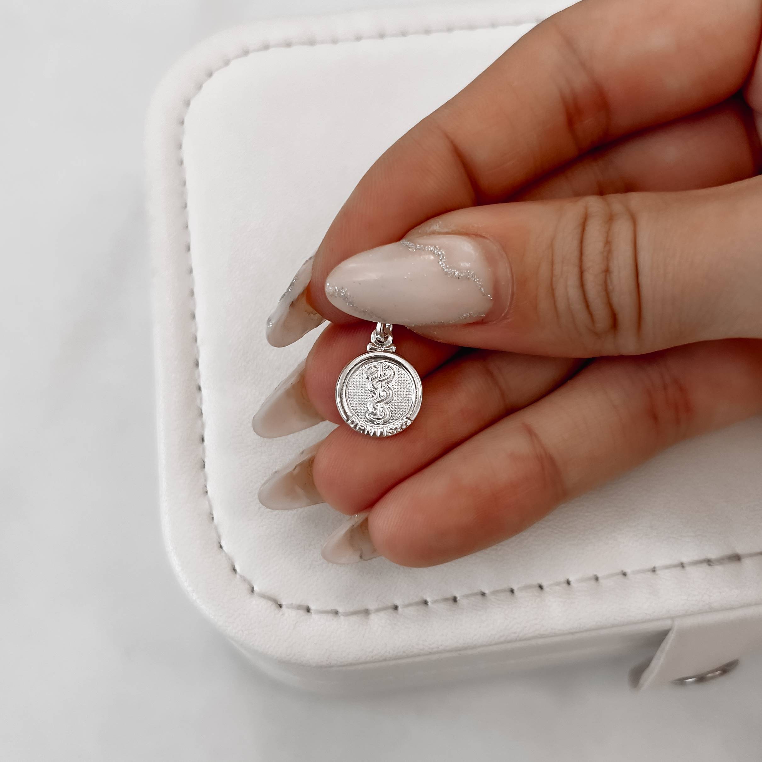 Berloque pingente medalha Dentista 14mm