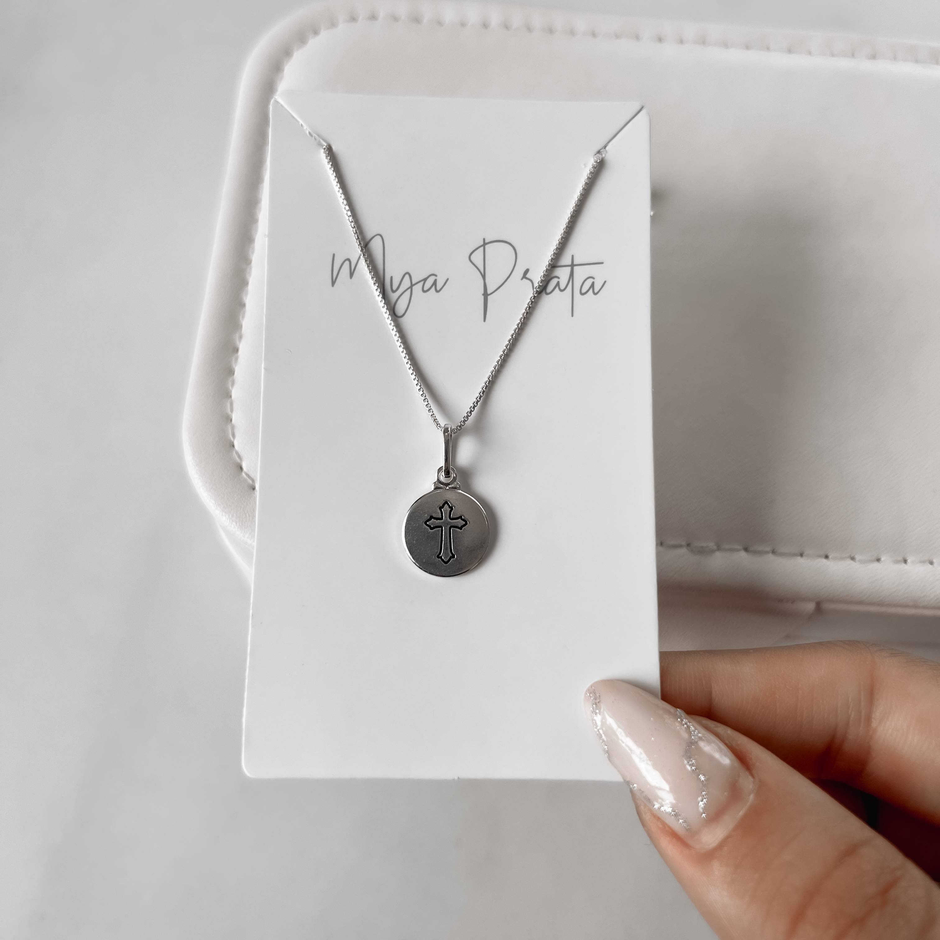 Imagem Secundária Colar pingente medalha cruz resina 45cm