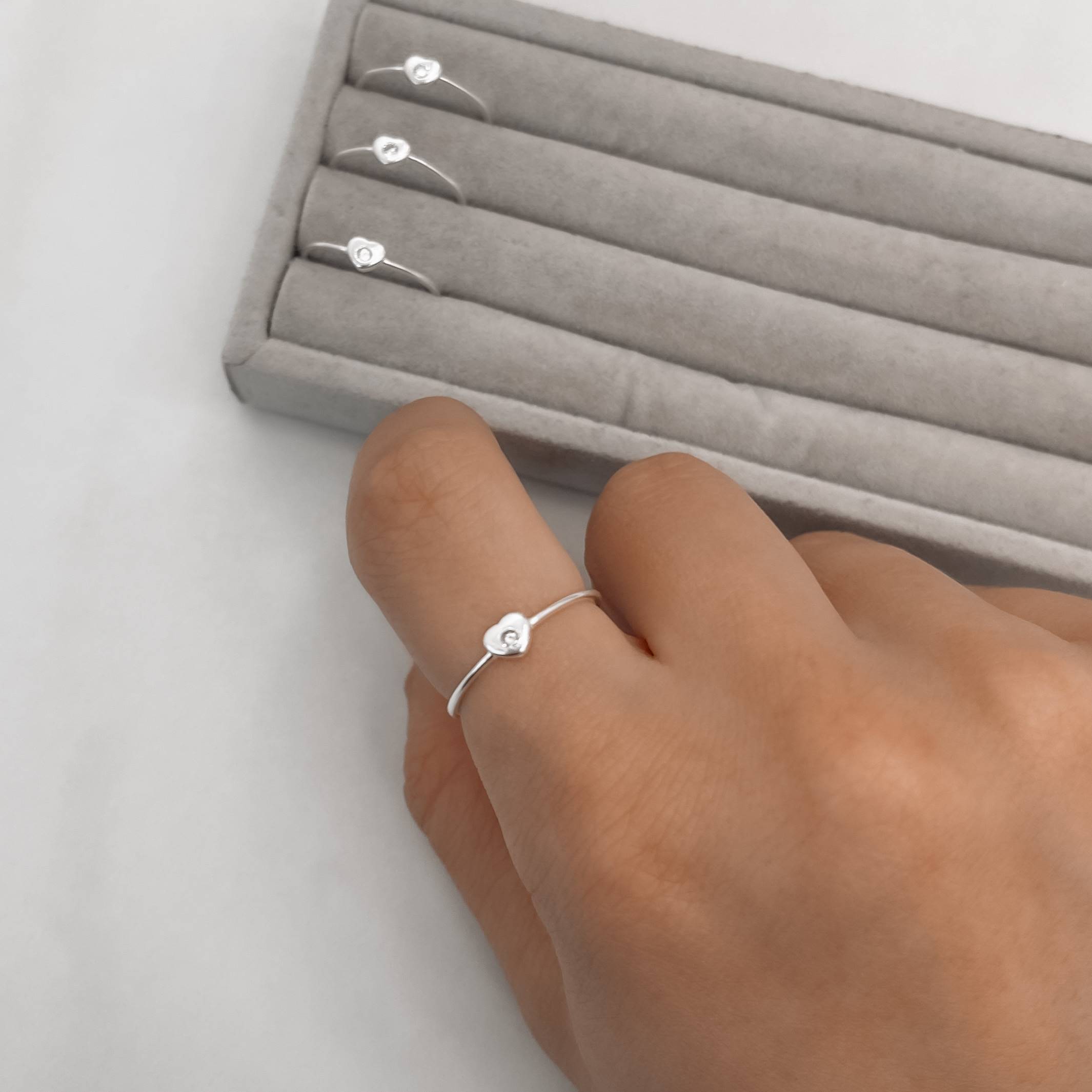 Imagem Anel coração com zircônia fino